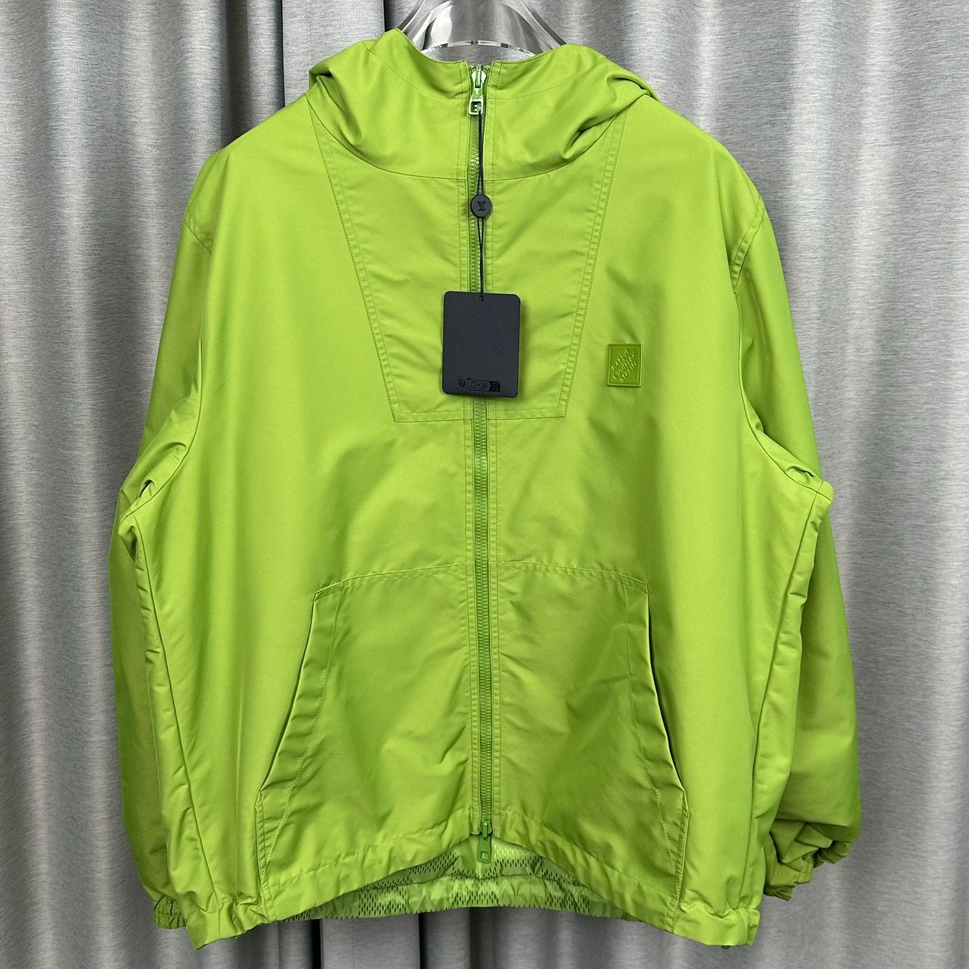 Louis Vuitton Louis Vuitton Green Damier Hooded Jacket M Size US M / EU 48-50 / 2 - 5 Thumbnail