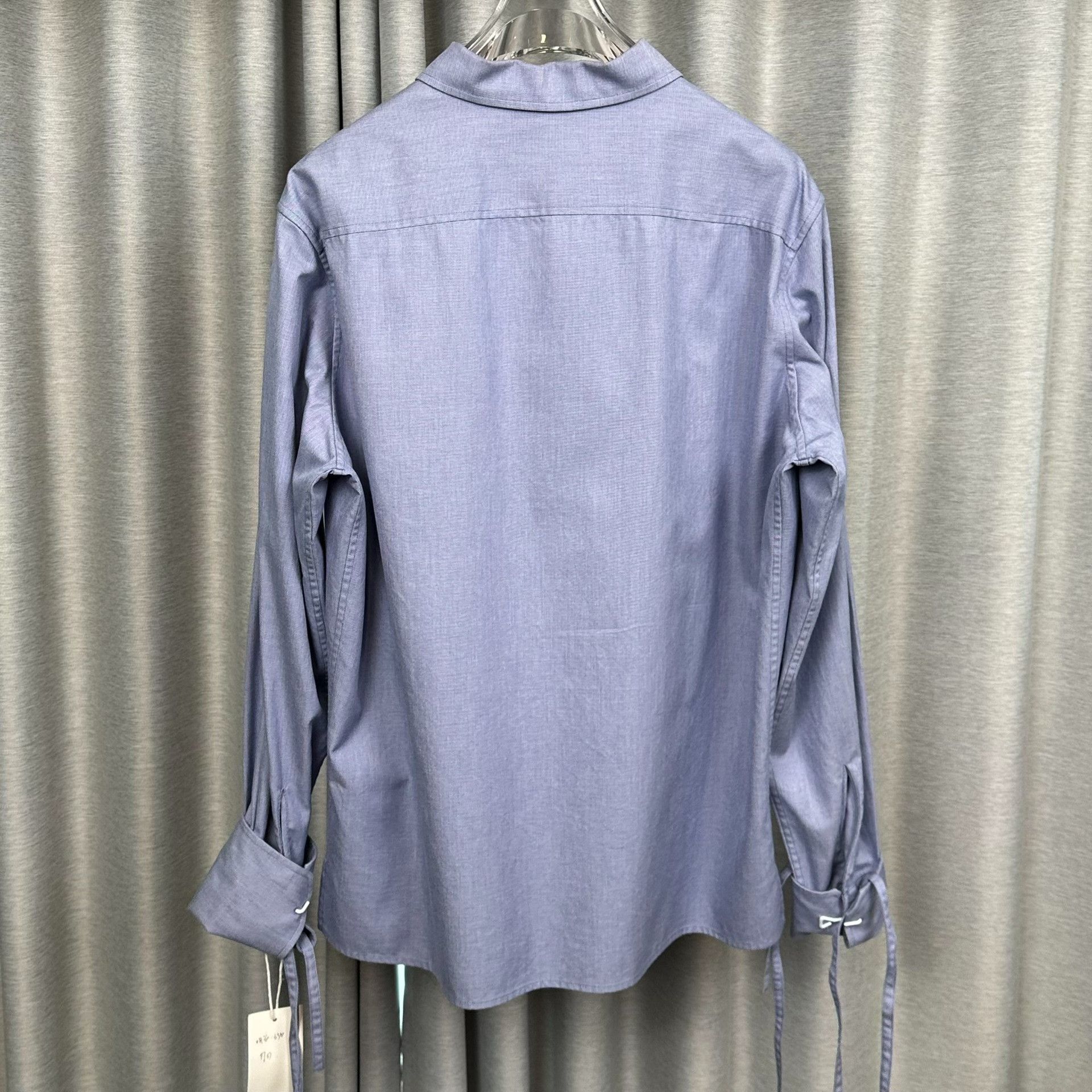Louis Vuitton Louis Vuitton Embroidered Badge Shirt XL Size US XL / EU 56 / 4 - 3 Thumbnail