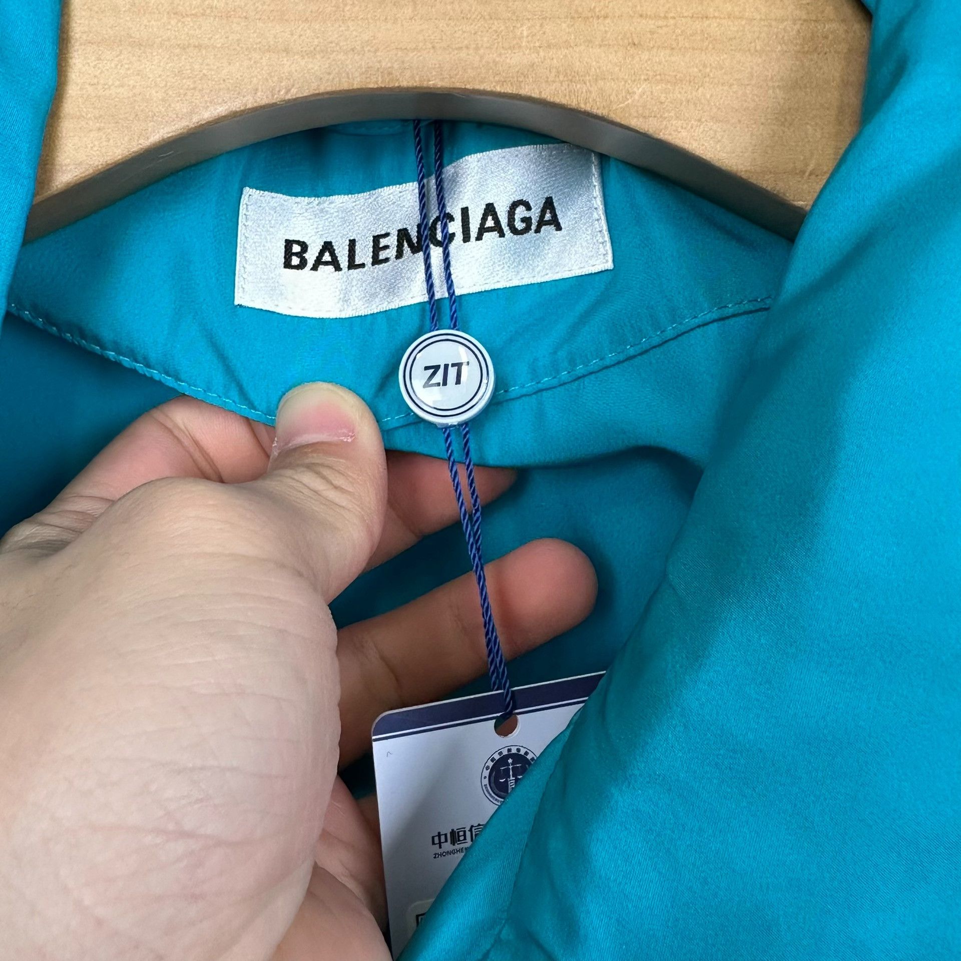 Balenciaga Balenciaga Logo Back Zip Sleeve Windbreaker 36 Size XS / US 0-2 / IT 36-38 - 4 Thumbnail
