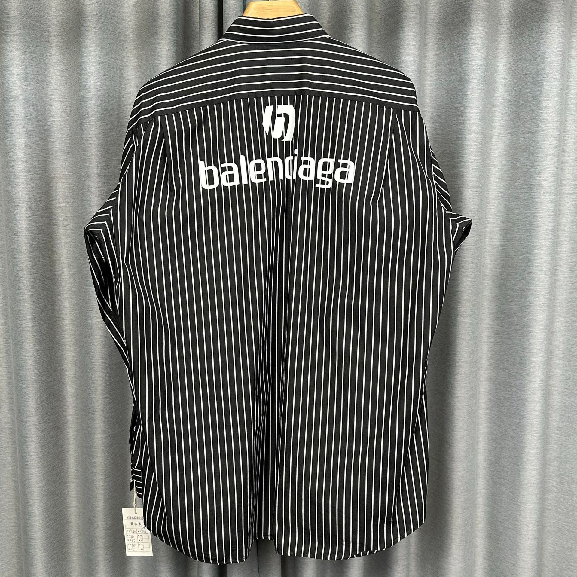 Balenciaga Balenciaga Logo Striped Shirt Size 39 Size US M / EU 48-50 / 2 - 2 Thumbnail