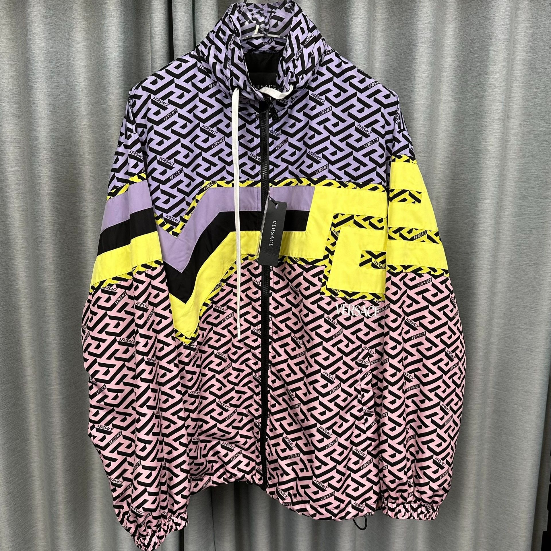 Versace Versace Monogram Geometric Windbreaker US S Size US S / EU 44-46 / 1 - 2 Thumbnail