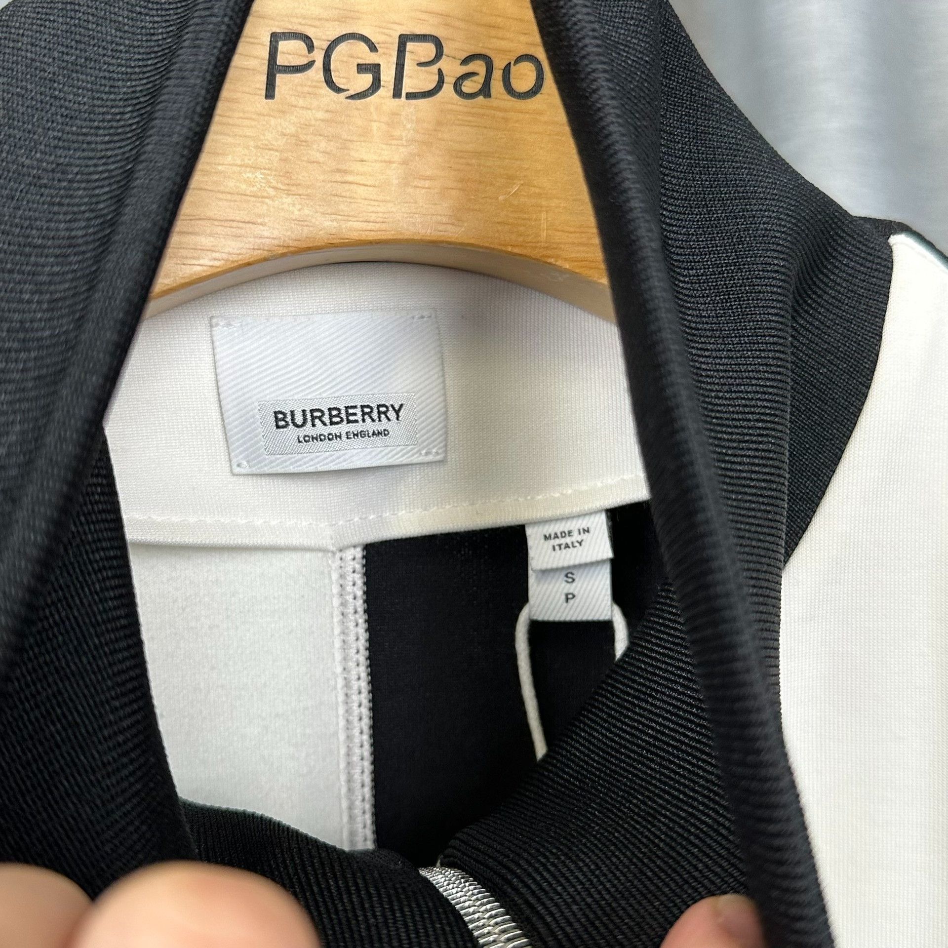 Burberry Burberry Colorblock TB Logo Zip Jacket Size S Size US S / EU 44-46 / 1 - 5 Thumbnail