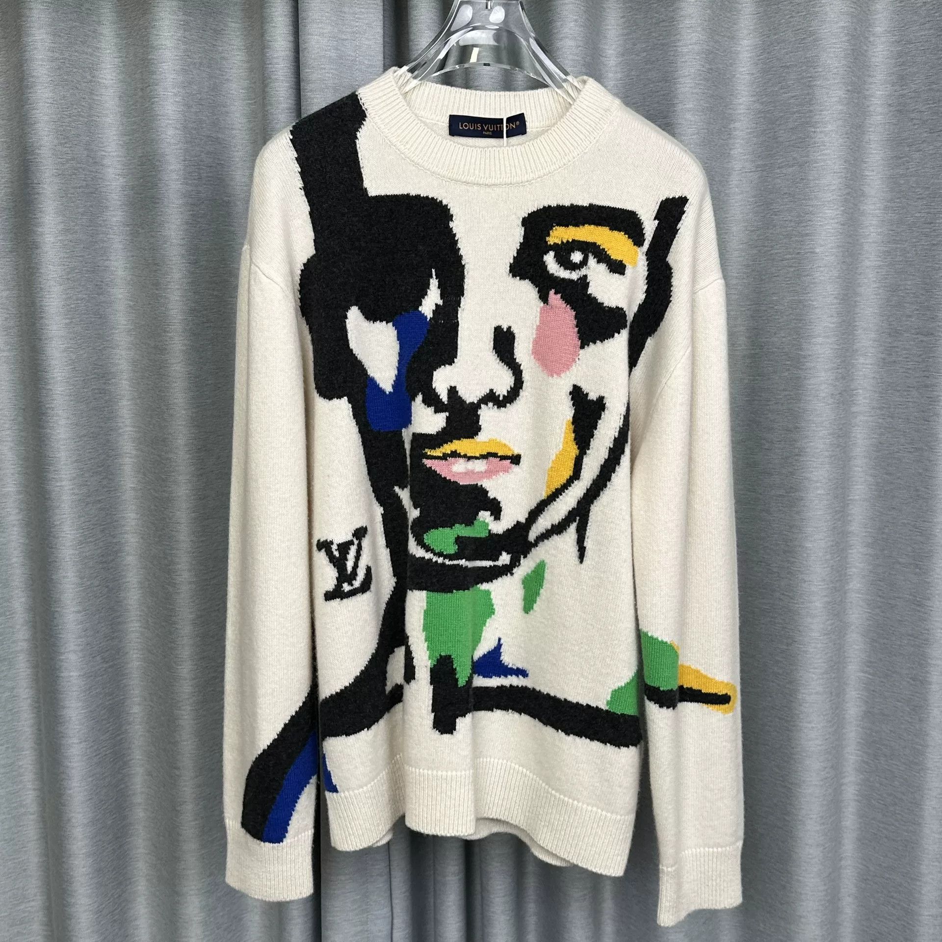 Louis Vuitton Louis Vuitton Face Graphic Knit Sweater Size M Size US M / EU 48-50 / 2 - 2 Thumbnail
