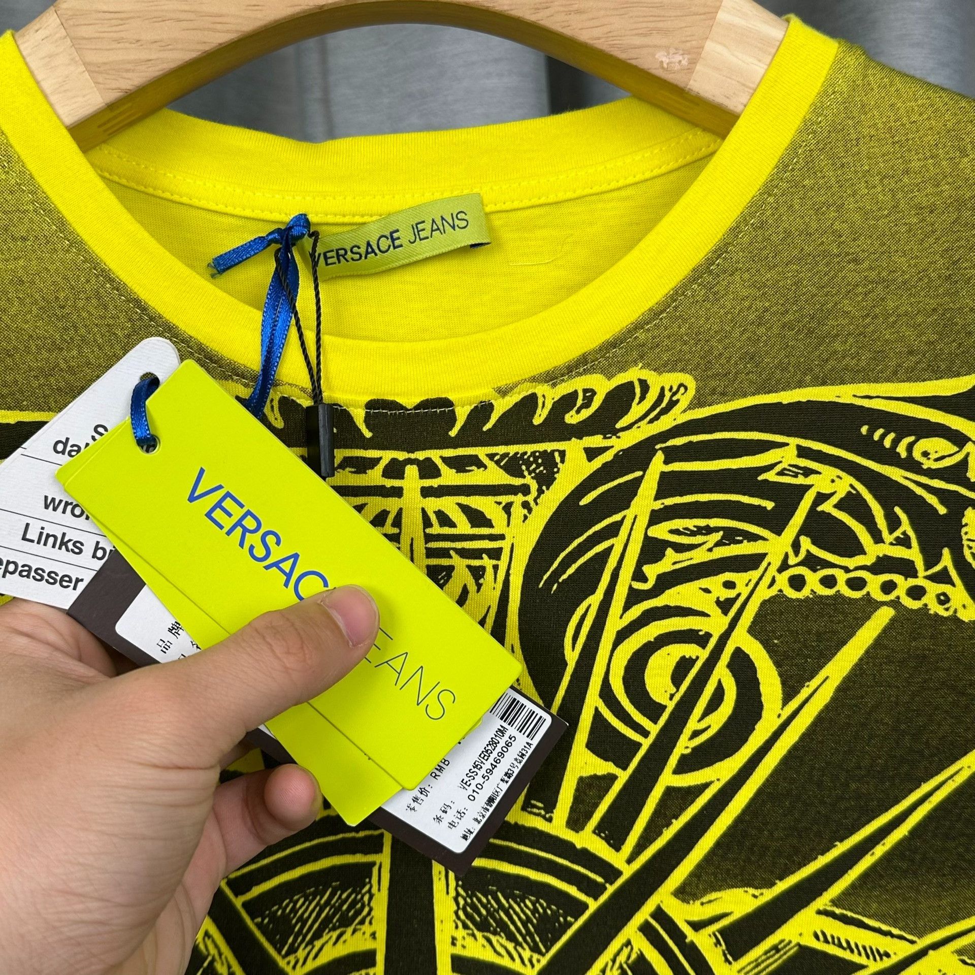 Versace Versace Jeans Graphic Print T-Shirt US M Size US M / EU 48-50 / 2 - 4 Thumbnail