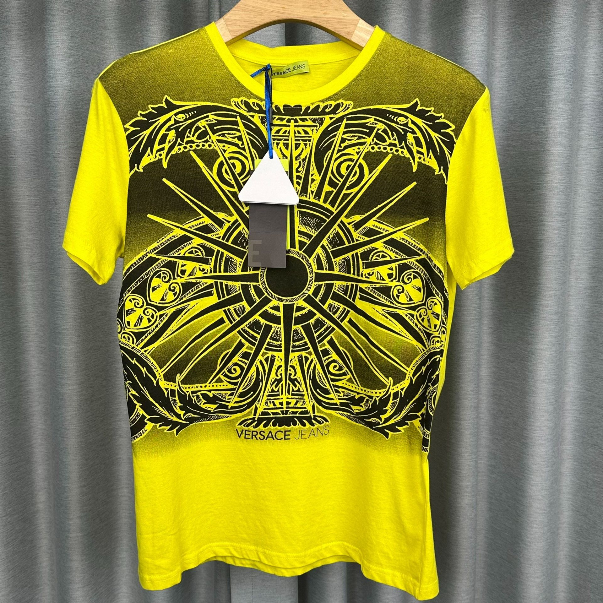 Versace Versace Jeans Graphic Print T-Shirt US M Size US M / EU 48-50 / 2 - 2 Thumbnail