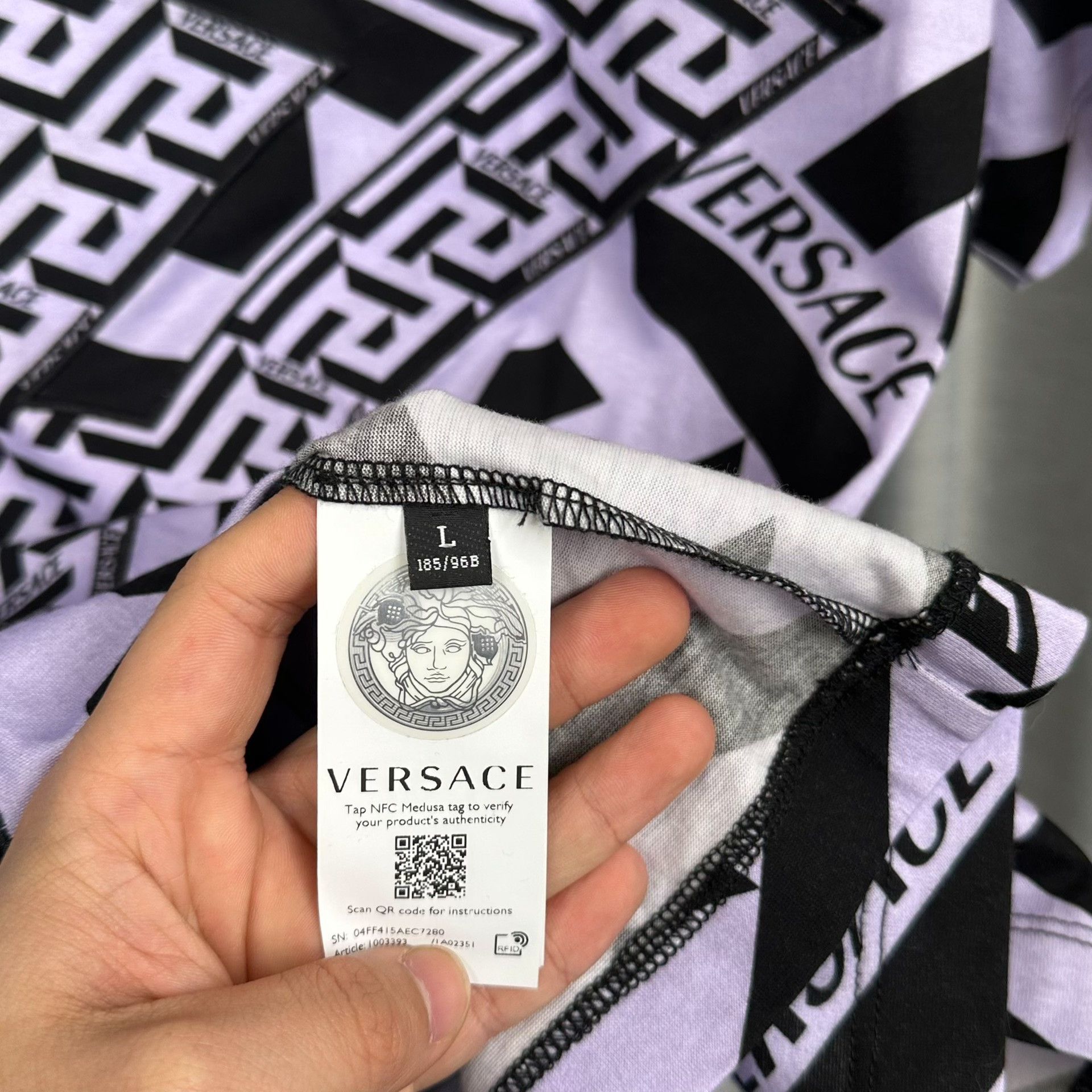 Versace Versace Greca Pattern All-Over Print T-Shirt L Size US L / EU 52-54 / 3 - 5 Thumbnail