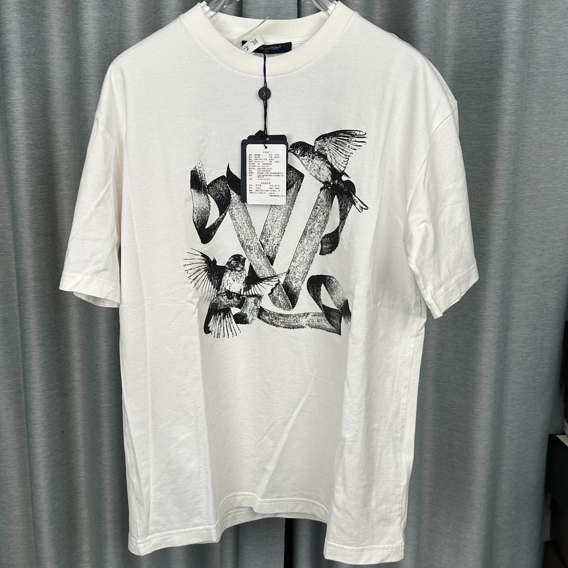 Louis Vuitton Louis Vuitton Bird Print Short Sleeve T-Shirt M Size US M / EU 48-50 / 2 - 2 Thumbnail