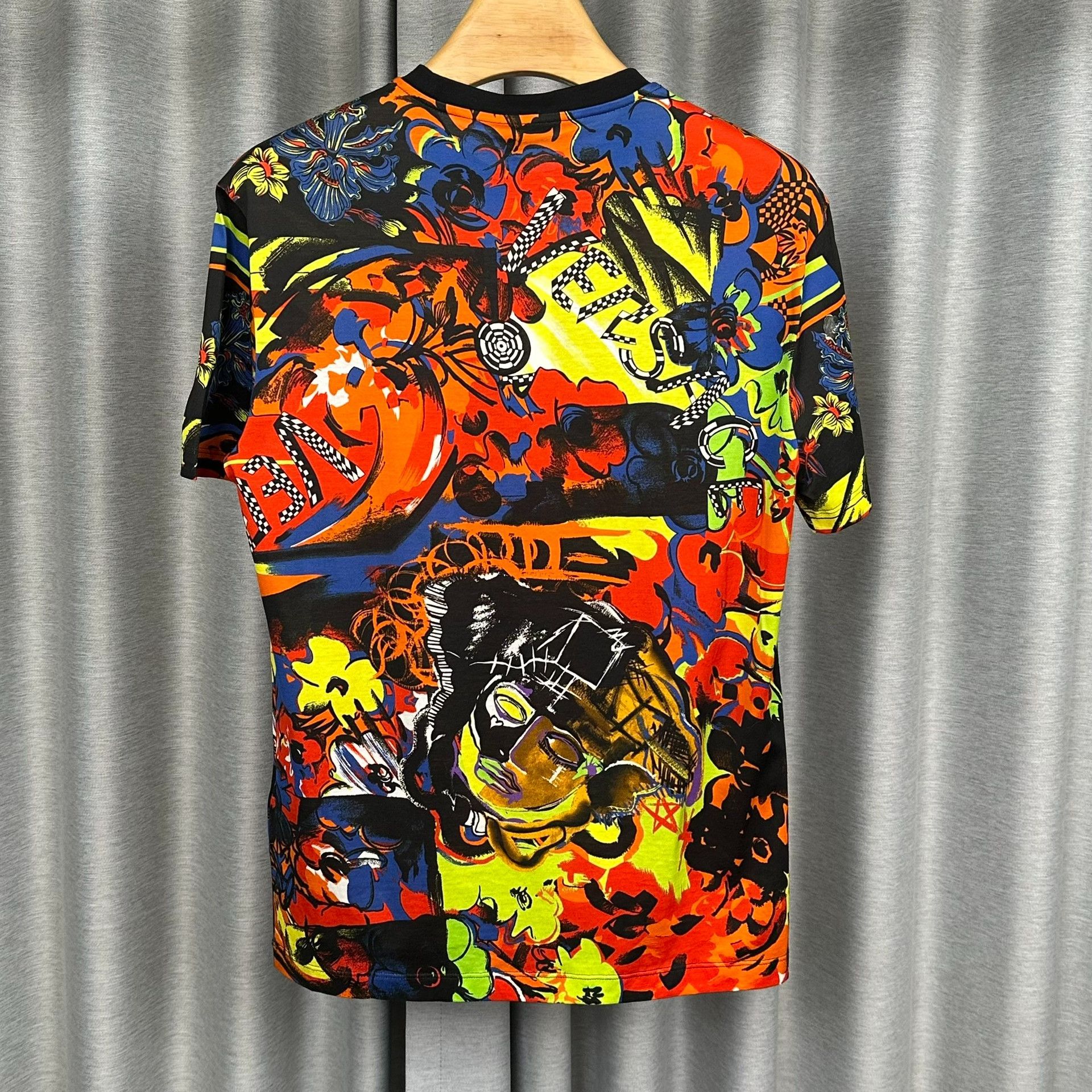 Versace Versace Floral Graphic Print T-Shirt Size S Size US S / EU 44-46 / 1 - 3 Thumbnail