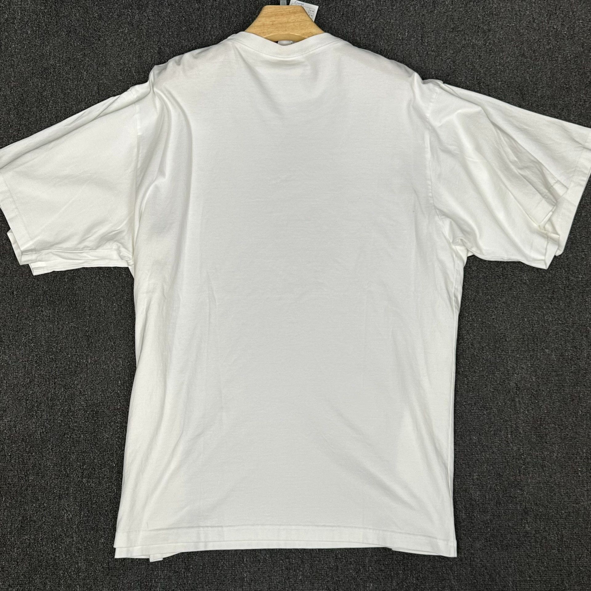 Balenciaga Balenciaga Globe Graphic T-Shirt Size S Size US S / EU 44-46 / 1 - 3 Thumbnail