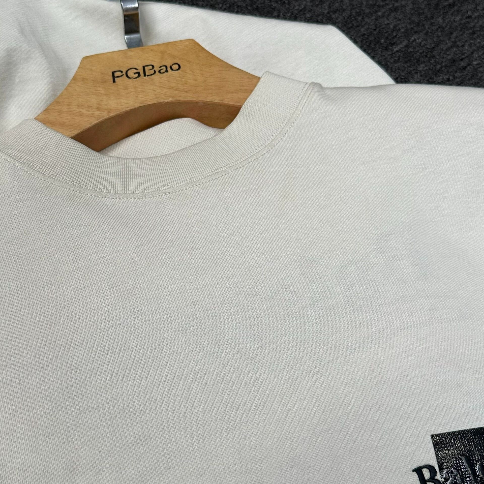 Balenciaga Balenciaga Back Logo T-Shirt Size 3 Size US L / EU 52-54 / 3 - 6 Thumbnail