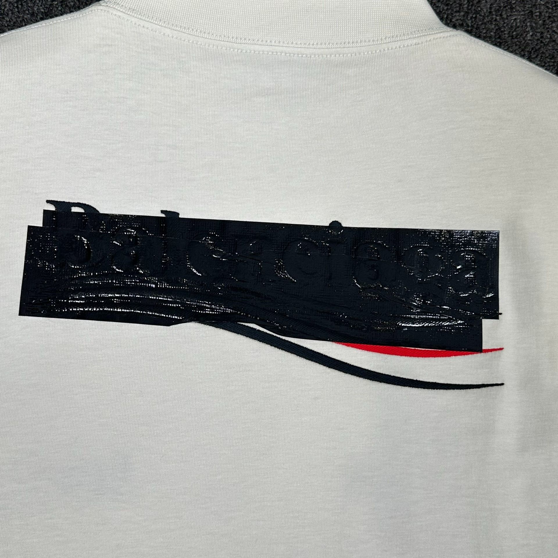Balenciaga Balenciaga Back Logo T-Shirt Size 3 Size US L / EU 52-54 / 3 - 4 Thumbnail