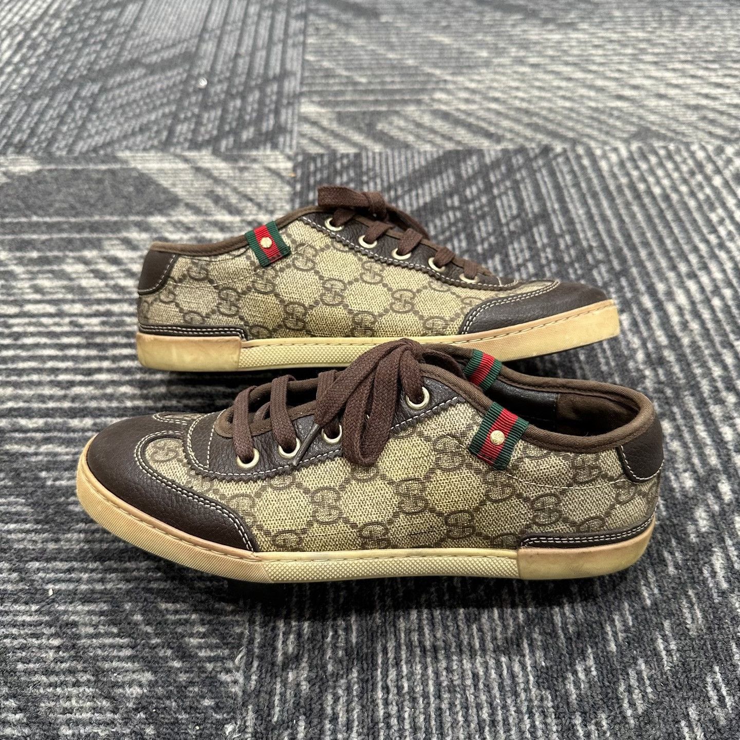 Gucci Gucci Monogram Canvas Low-Top Sneakers 34.5 Size US 4.5 / IT 34.5 - 5 Thumbnail