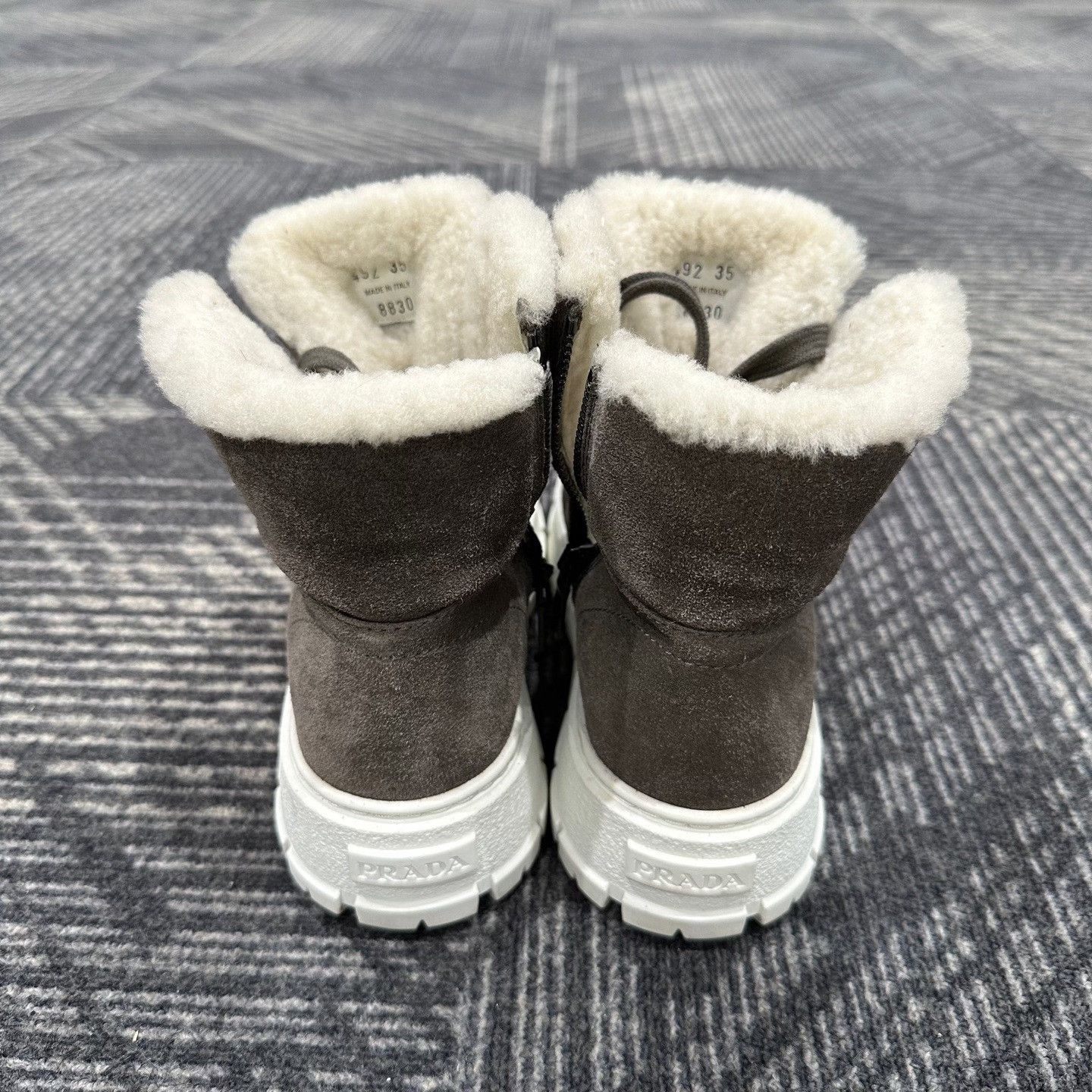 Prada Prada Shearling Suede Boots 35 Size US 5 / IT 35 - 4 Thumbnail