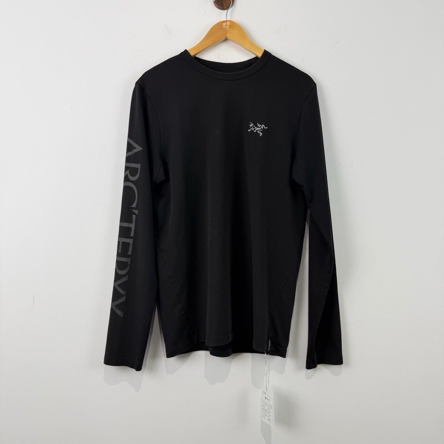 Arc'teryx Arc'teryx Logo Embroidery Long Sleeve T-Shirt M Size US M / EU 48-50 / 2 - 2 Thumbnail
