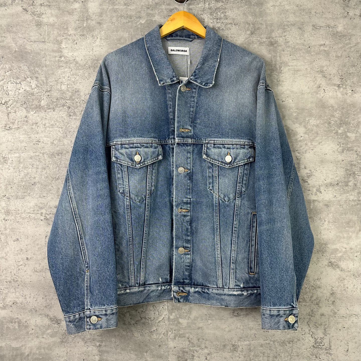 Balenciaga Balenciaga BeBe Rhinestone Denim Jacket 34 Size XS / US 0-2 / IT 36-38 - 2 Thumbnail