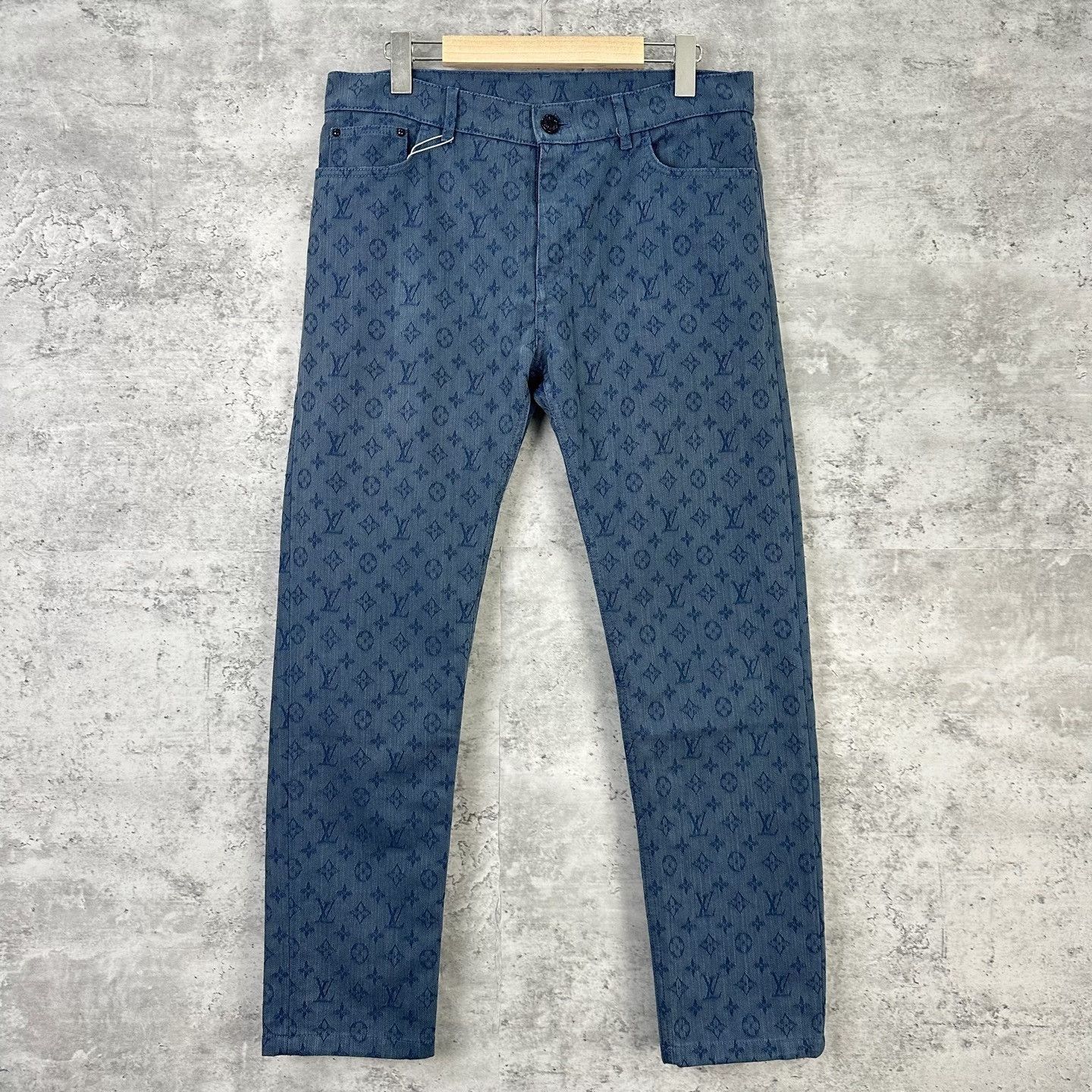 Louis Vuitton Louis Vuitton Monogram Jacquard Denim Jeans 32 Size US 32 / EU 48 - 2 Thumbnail
