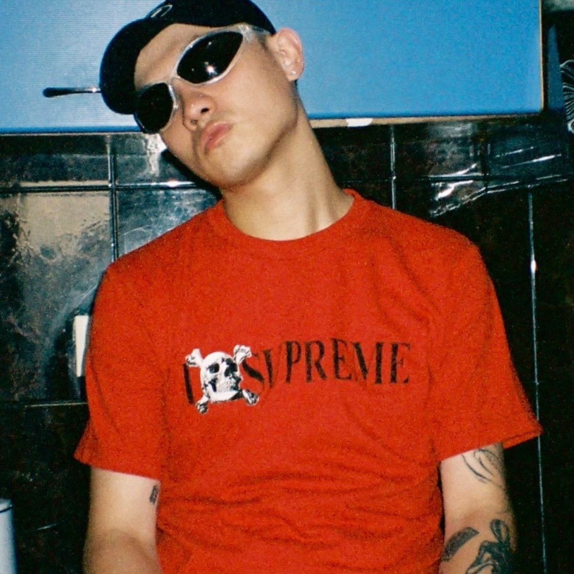 Supreme Supreme Skull Logo T-Shirt Red Size M Size US M / EU 48-50 / 2 - 7 Thumbnail