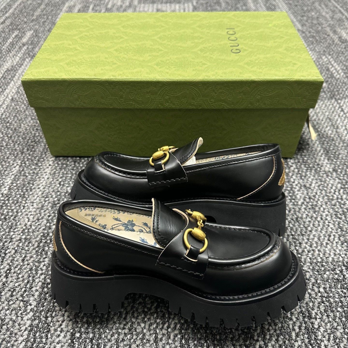 Gucci Gucci Bee Horsebit Leather Loafers Size 34 Size US 4 / IT 34 - 6 Thumbnail