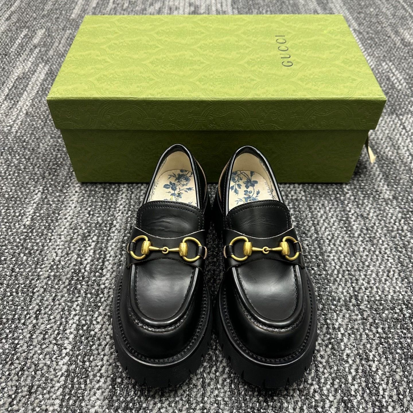 Gucci Gucci Bee Horsebit Leather Loafers Size 34 Size US 4 / IT 34 - 3 Thumbnail