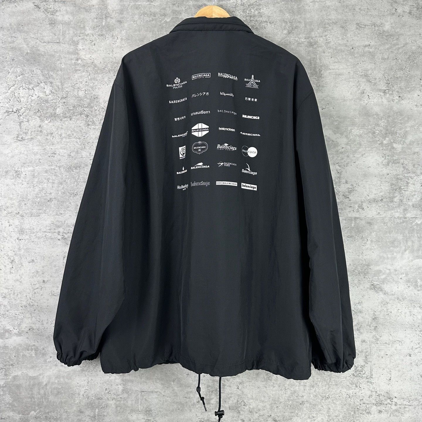 Balenciaga Balenciaga Multi Logo Windbreaker Jacket Size S Size US S / EU 44-46 / 1 - 3 Thumbnail