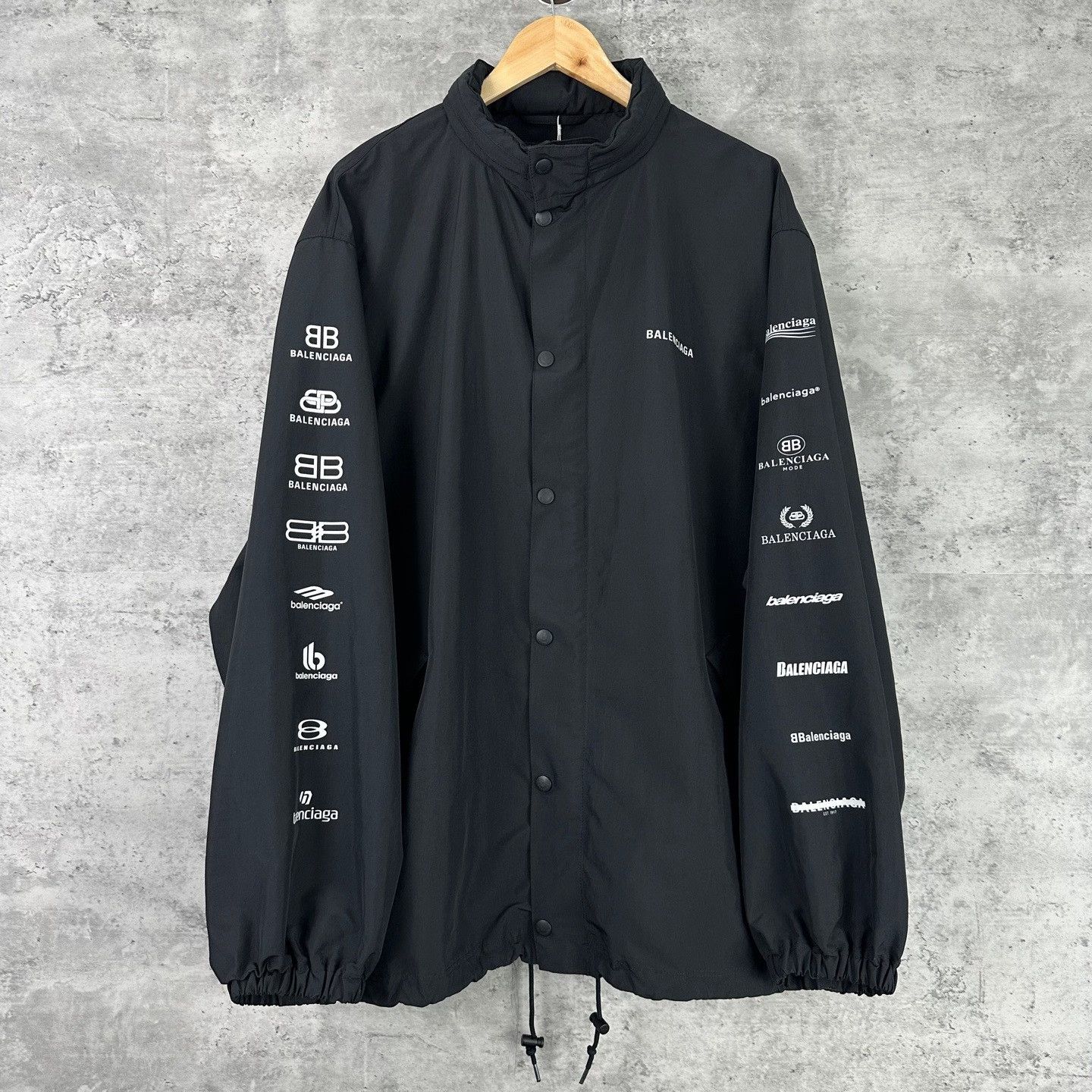 Balenciaga Balenciaga Multi Logo Windbreaker Jacket Size S Size US S / EU 44-46 / 1 - 2 Thumbnail
