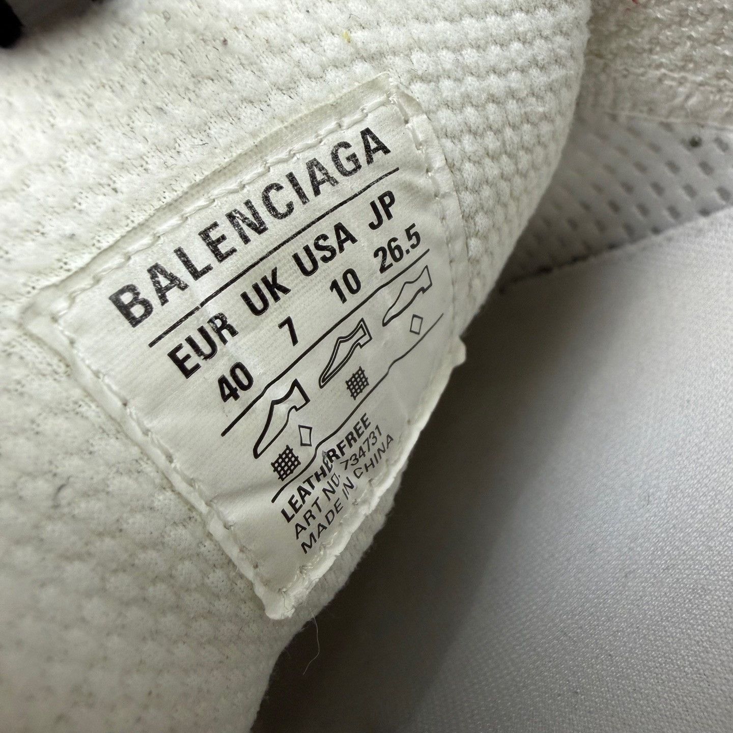 Balenciaga Balenciaga Distressed 3XL Sneakers EU 40 Size US 7 / EU 40 - 8 Thumbnail
