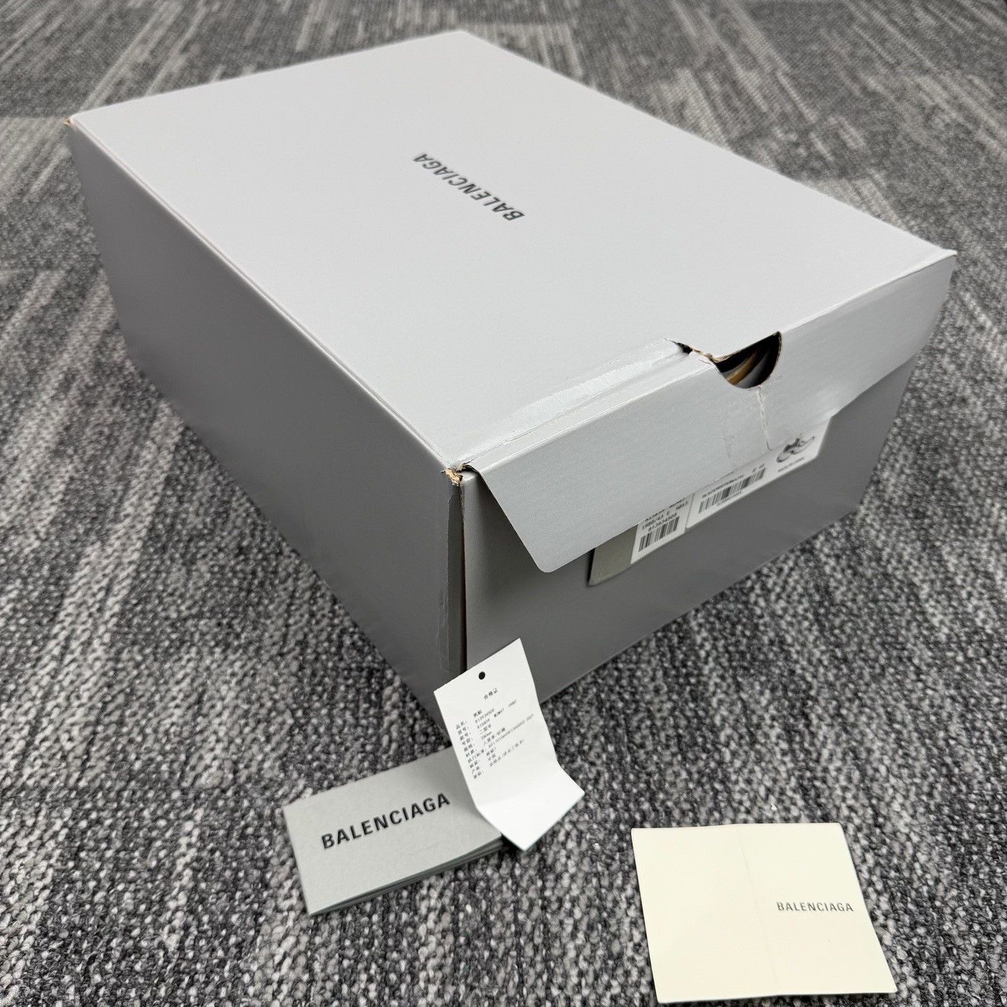 Balenciaga Balenciaga 6XL Mismatched Sneakers Size 43 Size US 10 / EU 43 - 10 Thumbnail