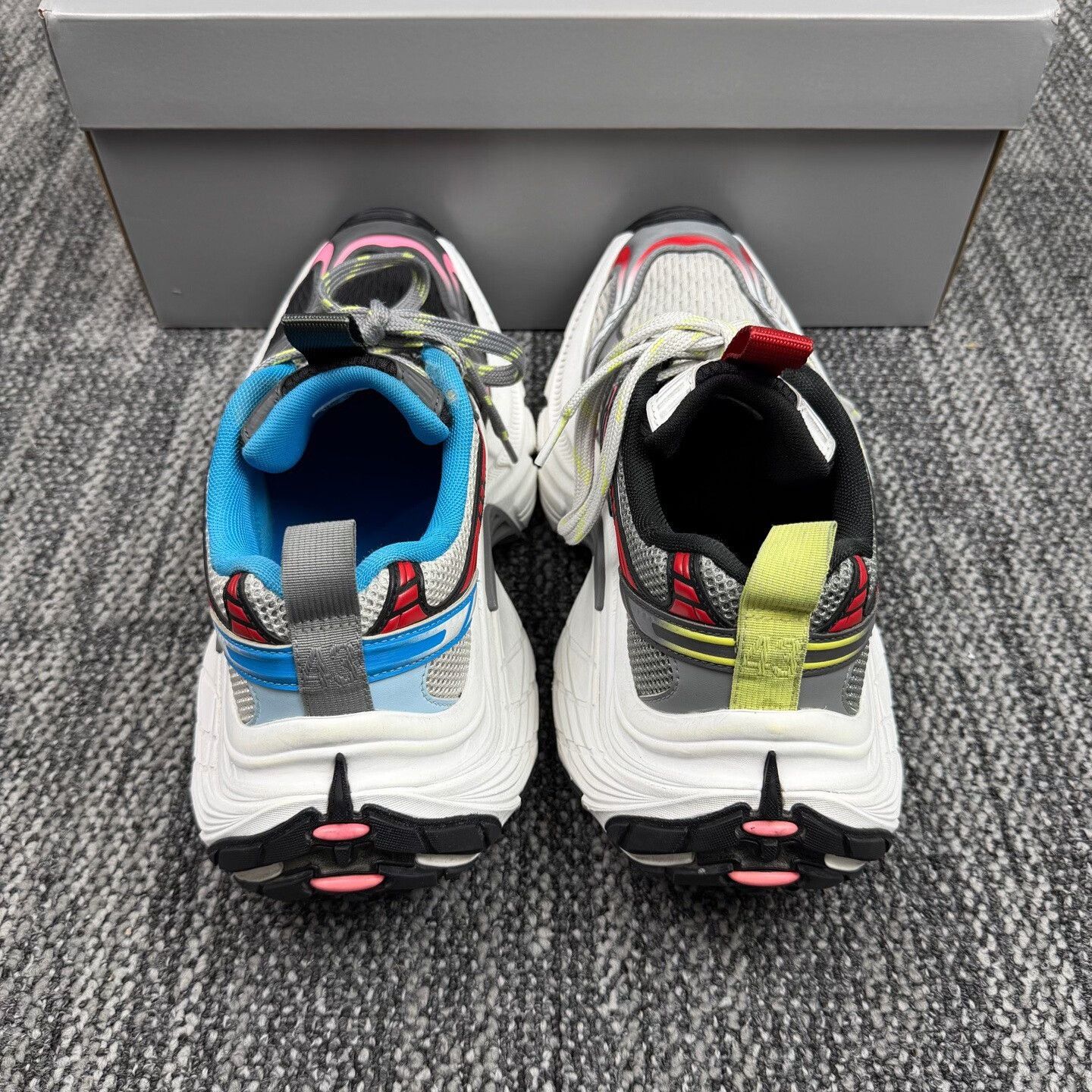Balenciaga Balenciaga 6XL Mismatched Sneakers Size 43 Size US 10 / EU 43 - 4 Thumbnail