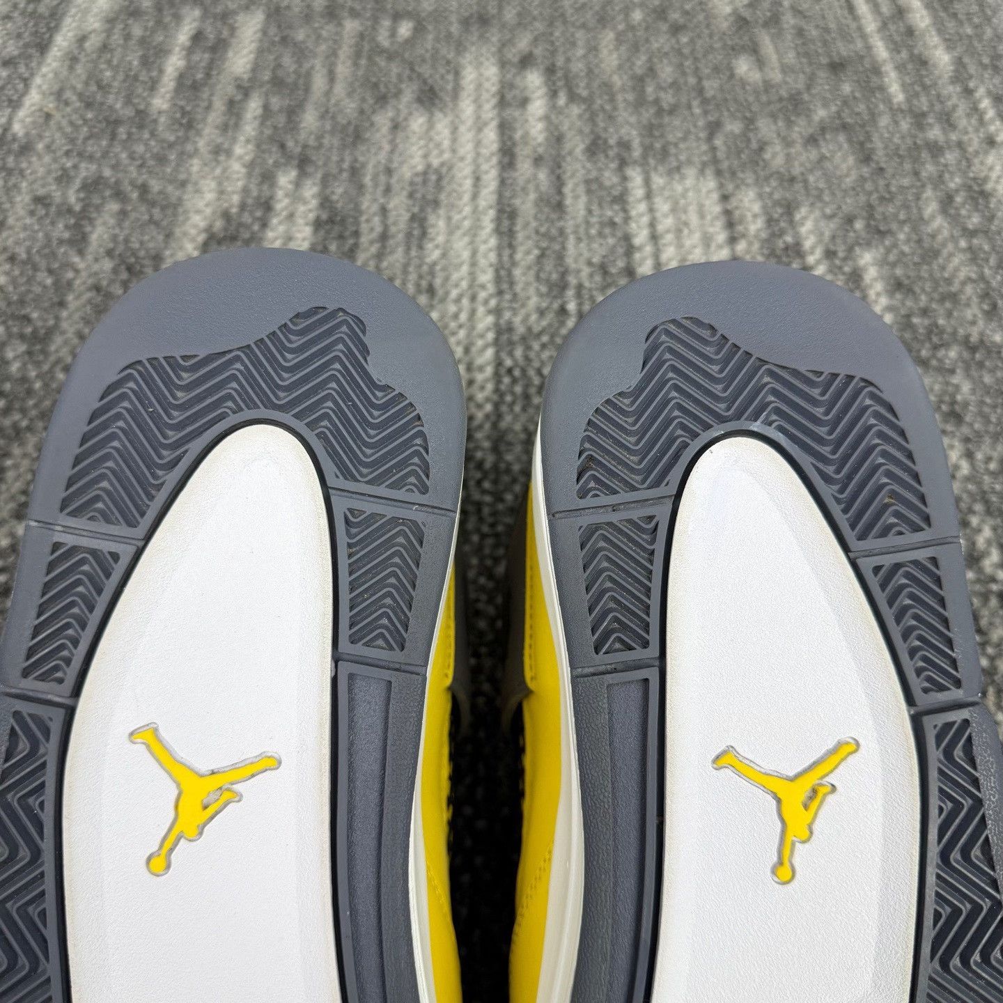 Jordan Brand Jordan Brand Lightning Air Jordan 4 US 10.5 Size US 10.5 / EU 43-44 - 8 Thumbnail