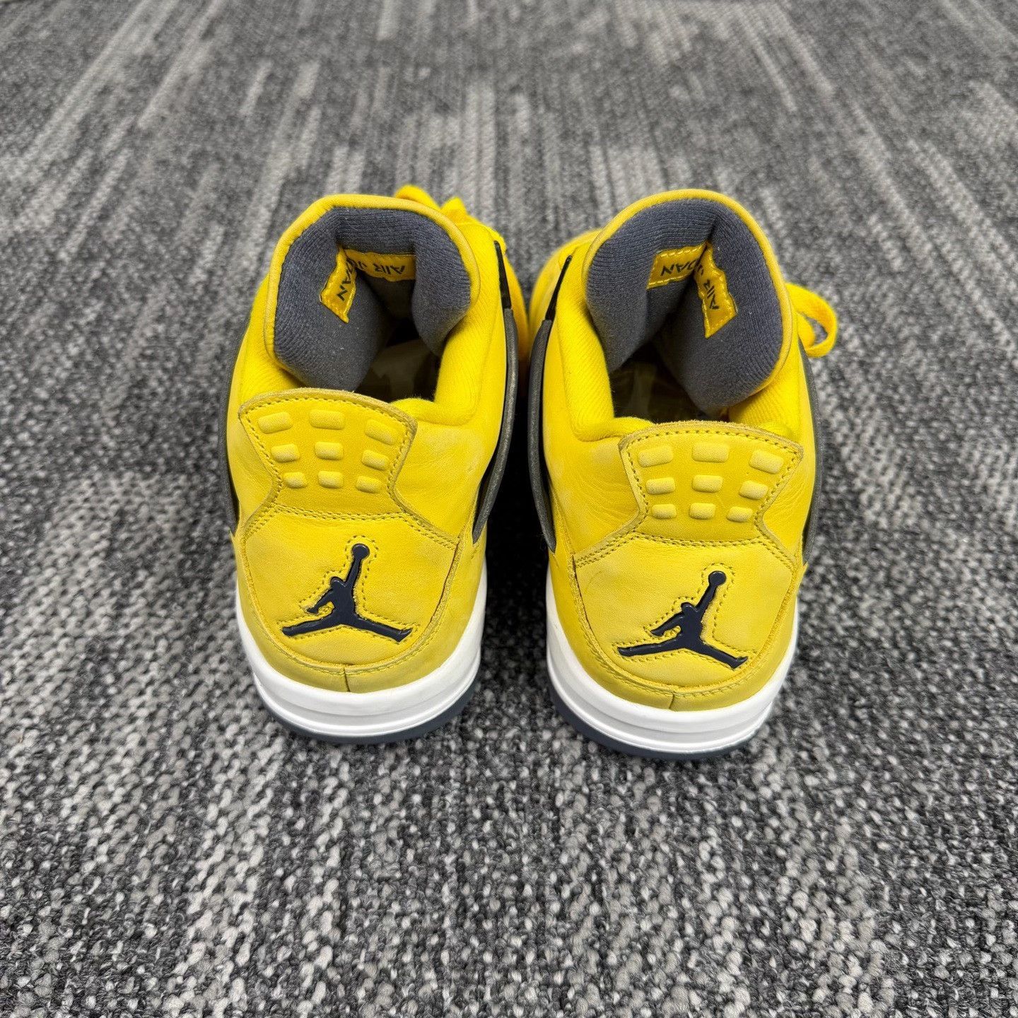 Jordan Brand Jordan Brand Lightning Air Jordan 4 US 10.5 Size US 10.5 / EU 43-44 - 4 Thumbnail