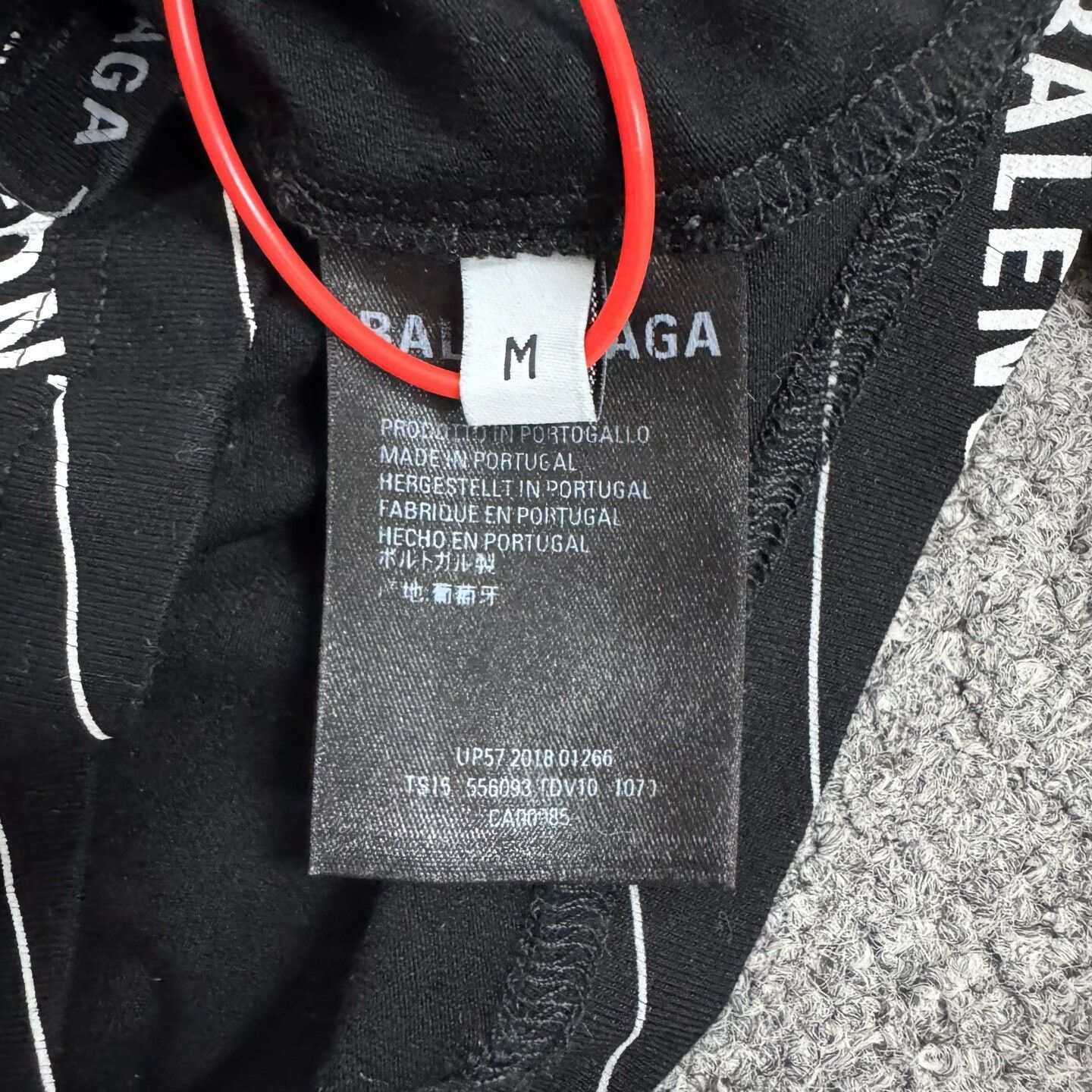 Balenciaga Balenciaga All-Over Logo Long Sleeve Knit Size M Size US M / EU 48-50 / 2 - 7 Thumbnail