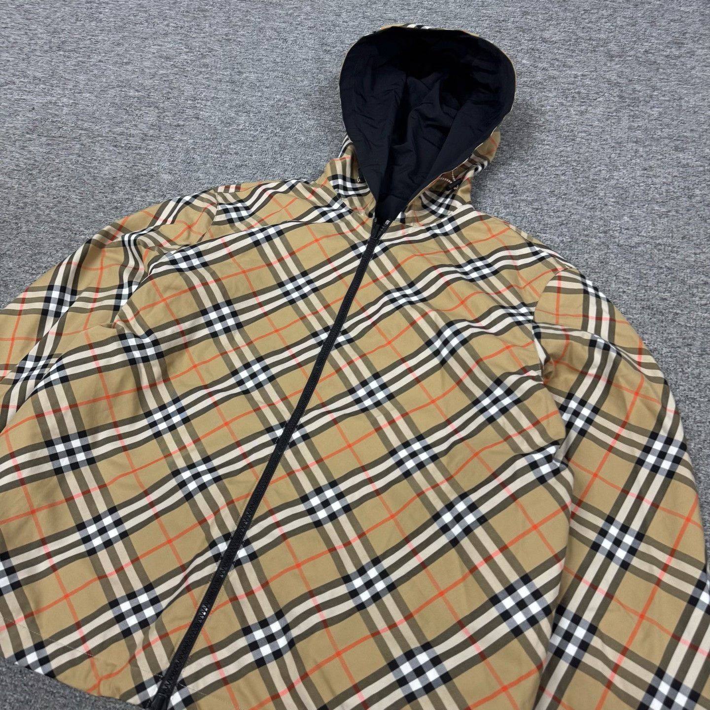Burberry Burberry Reversible Check Hooded Jacket Size S Size US S / EU 44-46 / 1 - 5 Thumbnail