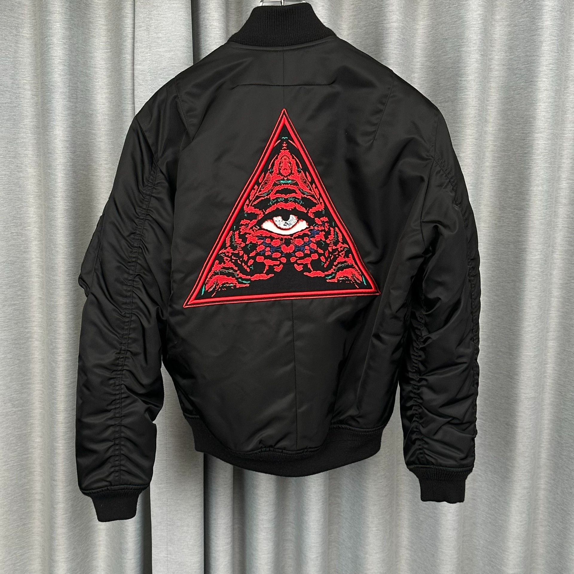 Givenchy Givenchy Red Triangle Eye Embroidery MA-1 Bomber Jacket 46 Size US S / EU 44-46 / 1 - 3 Thumbnail