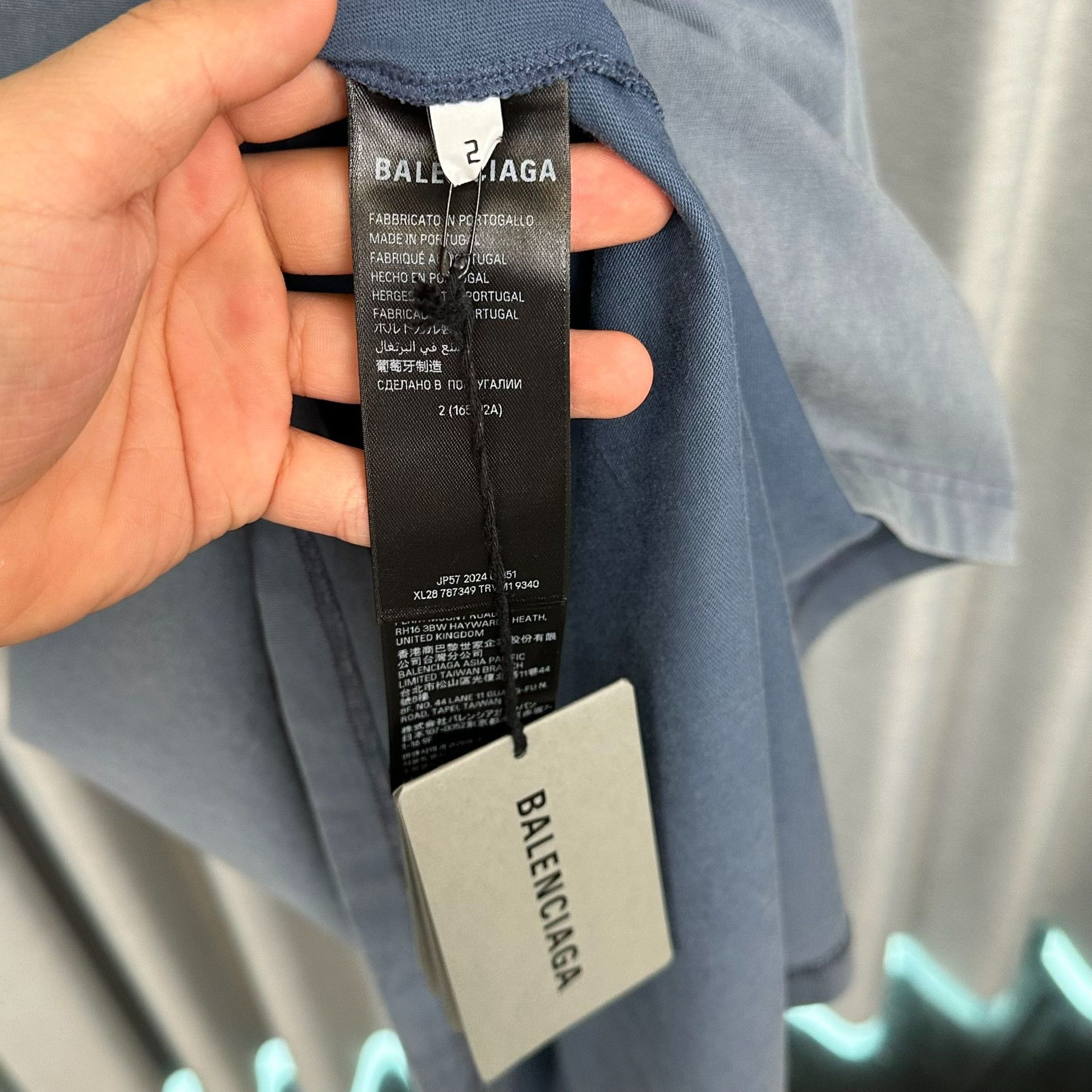 Balenciaga Balenciaga Paris Logo Graphic T-Shirt Size 2 Size US M / EU 48-50 / 2 - 5 Thumbnail