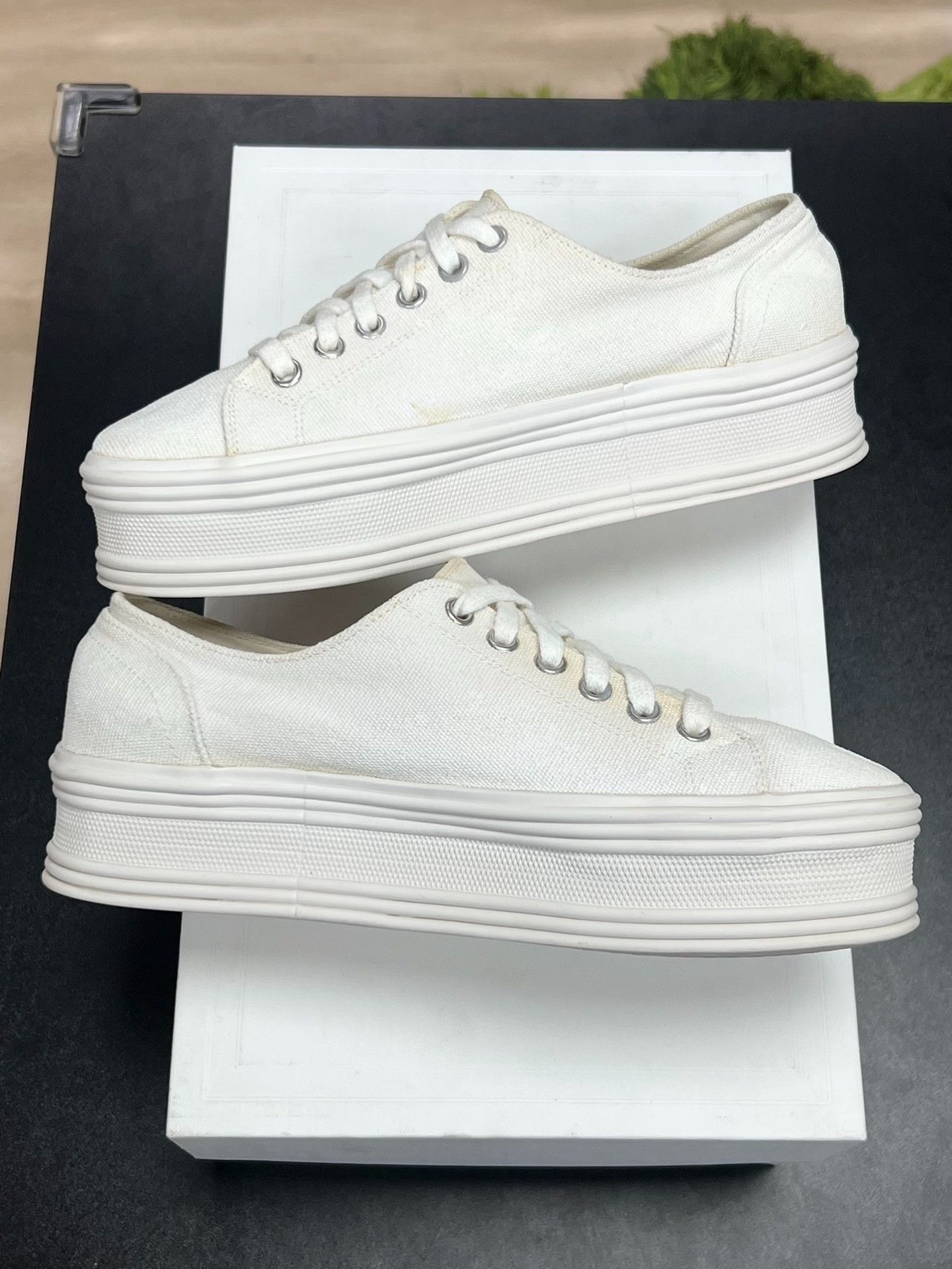 Celine Celine White Lowtop Sneakers us_6 Women Size US 6 / IT 36 - 5 Thumbnail