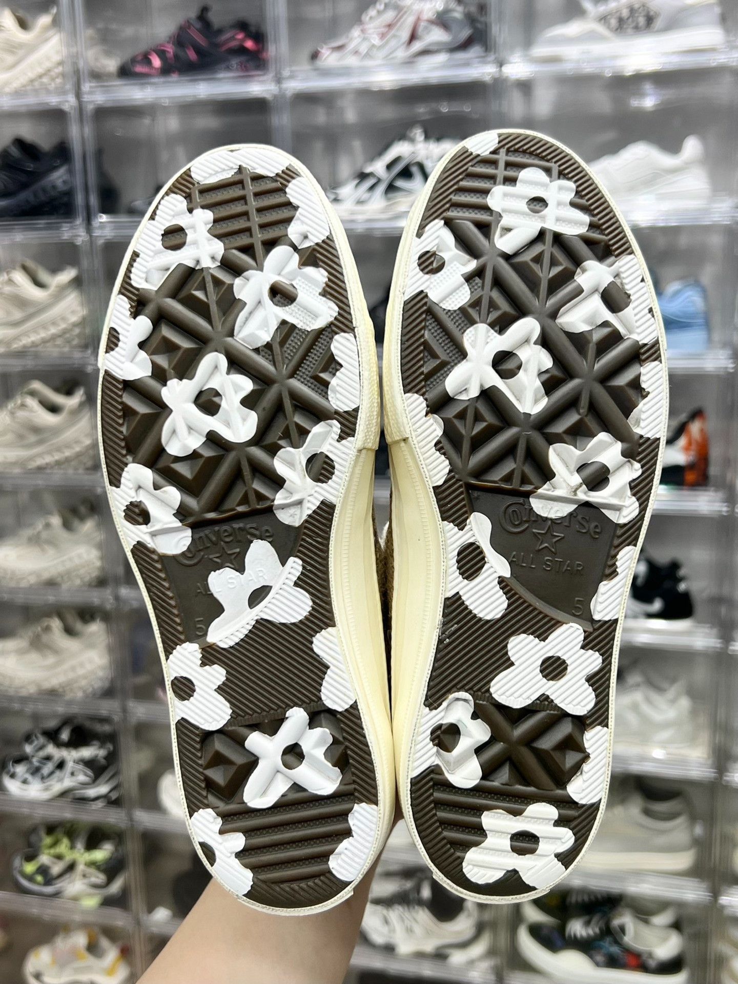 Converse Converse Golf Beige Lowtop Sneakers us_7-5 Women Size US 7.5 / IT 37.5 - 8 Thumbnail