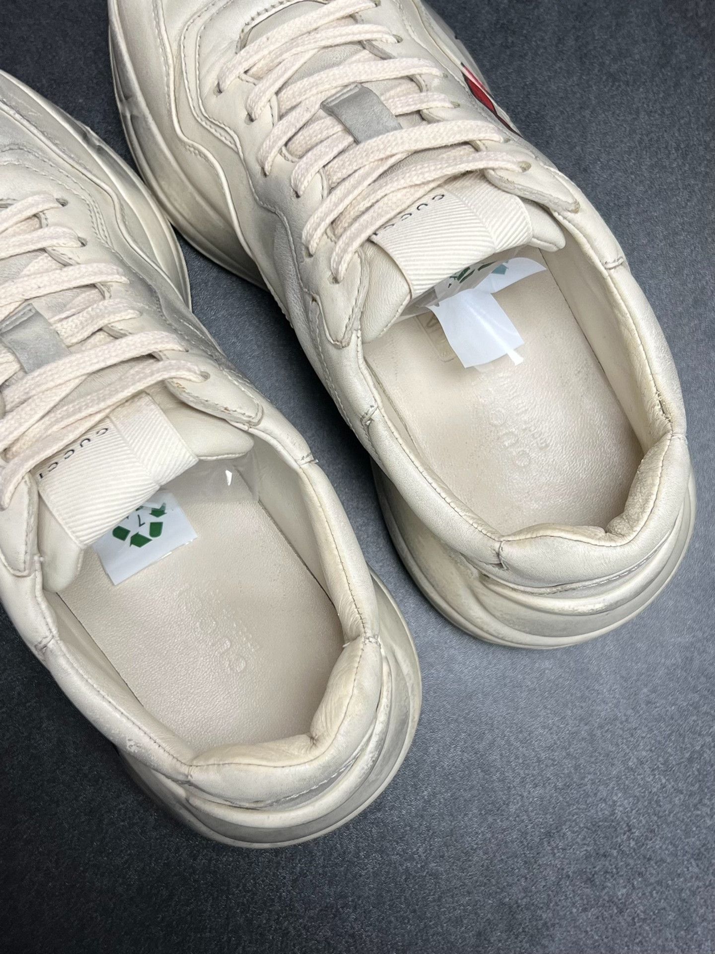 Gucci Gucci Distressed Lowtop Sneakers us_6-5 Women Size US 6.5 / IT 36.5 - 4 Thumbnail