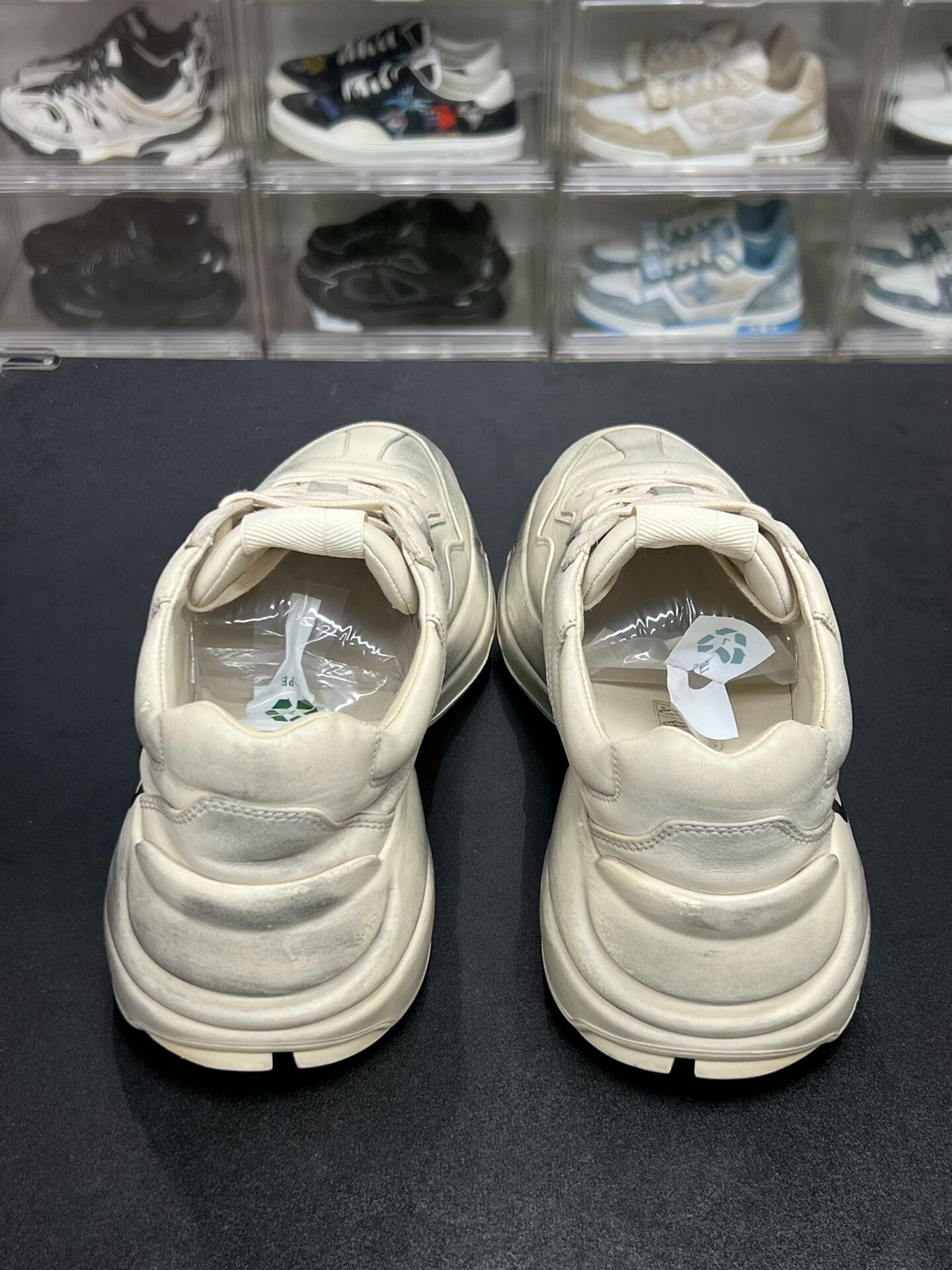 Gucci Gucci Distressed Lowtop Sneakers us_6-5 Women Size US 6.5 / IT 36.5 - 7 Thumbnail