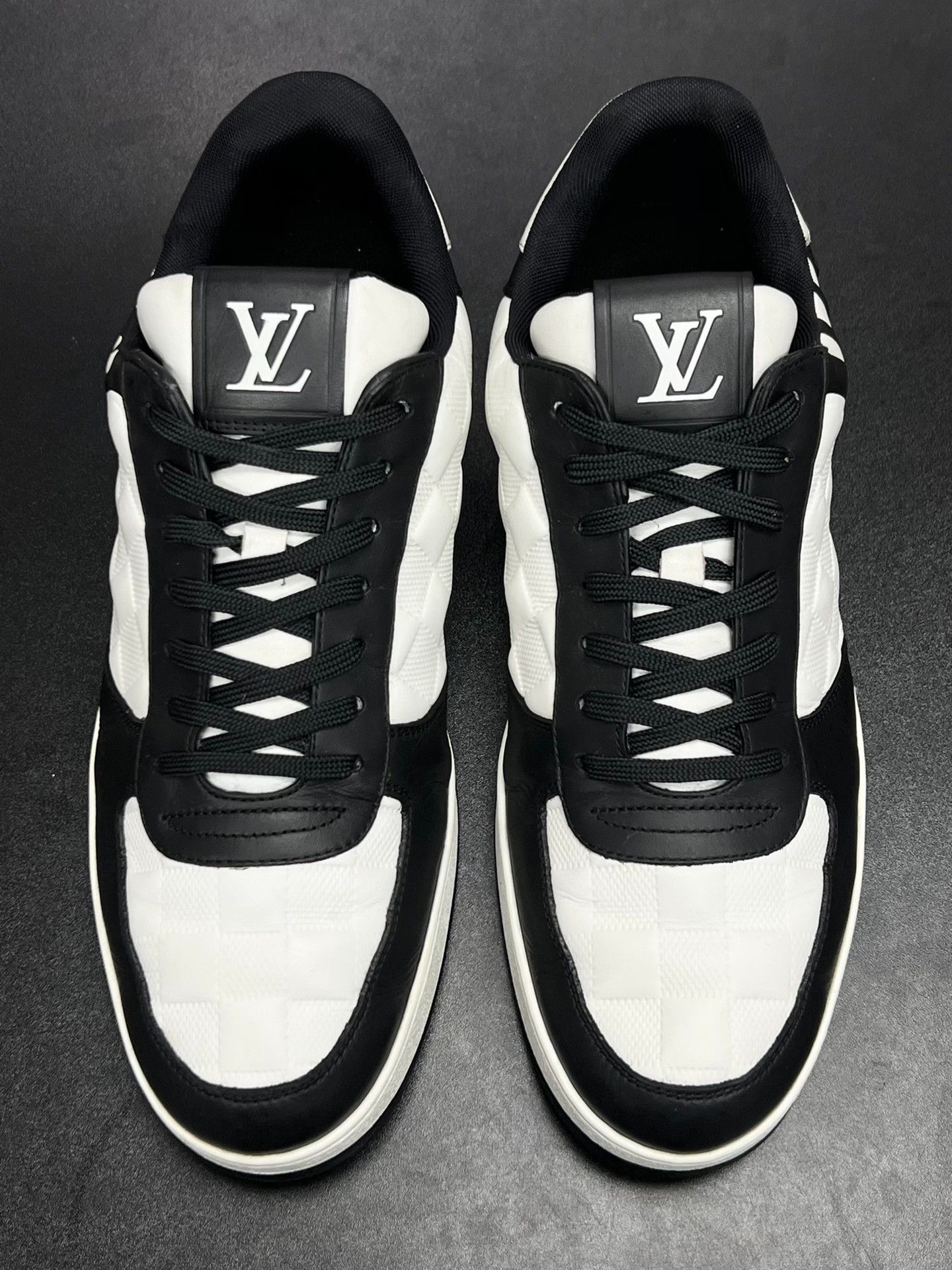 Louis Vuitton Louis Vuitton Black Lowtop Sneakers 10 Men Size US 10 / EU 43 - 3 Thumbnail
