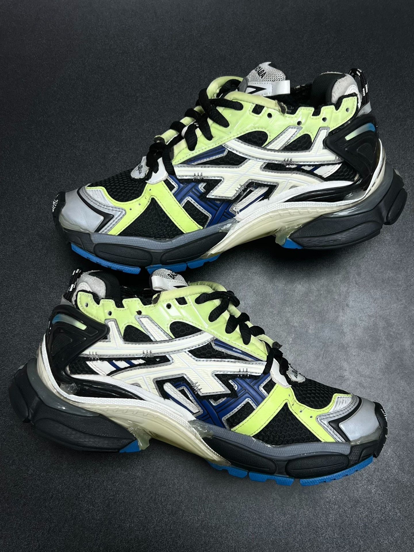 Balenciaga Balenciaga Running Green Lowtop Sneakers 7 Men Size US 7 / EU 40 - 6 Thumbnail
