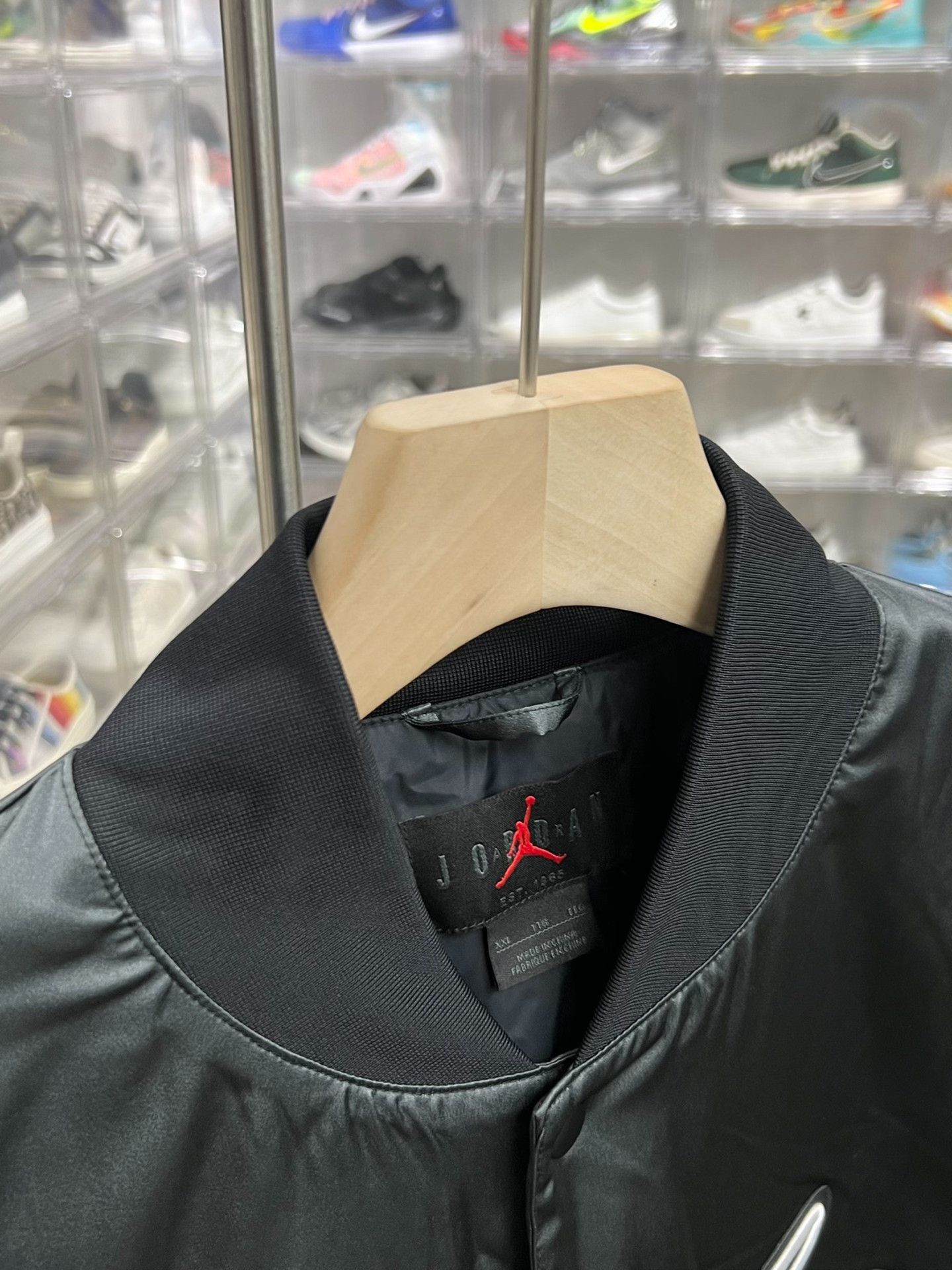 Jordan Brand Jordan Brand Gray Light Jacket xxl Men Size US XXL / EU 58 / 5 - 2 Thumbnail