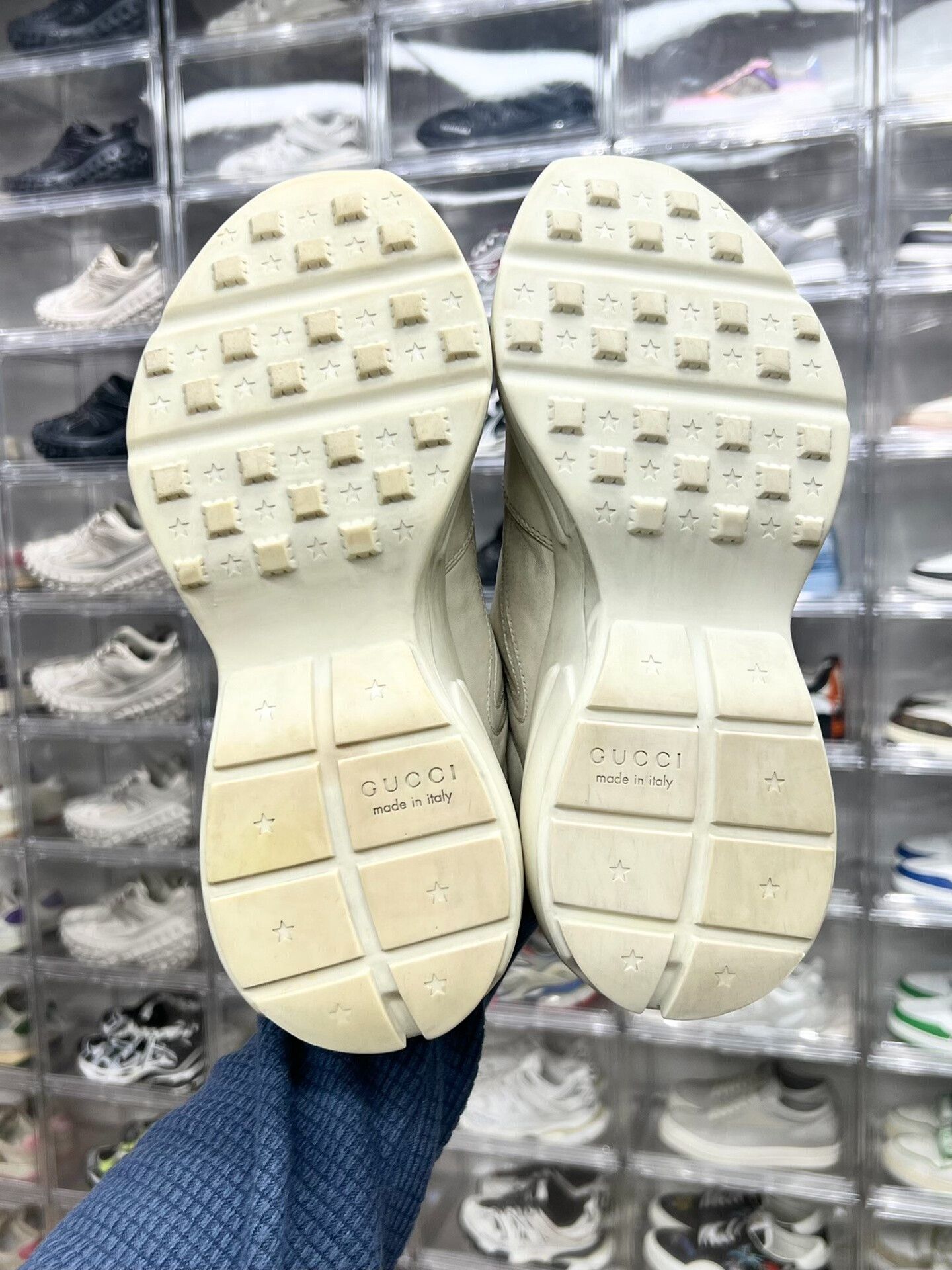 Gucci Gucci Distressed White Lowtop Sneakers 9 Men Size US 9 / EU 42 - 8 Thumbnail