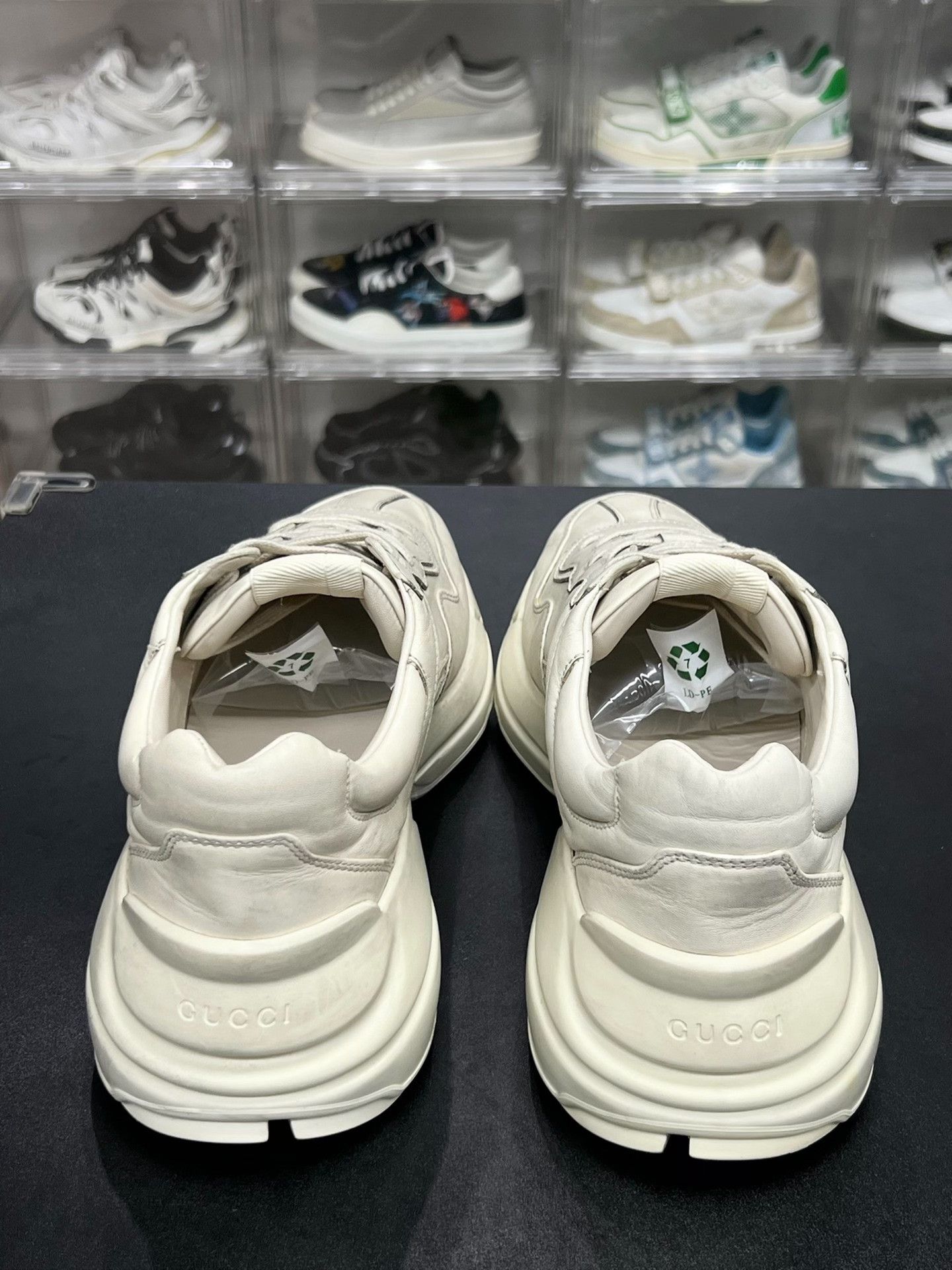 Gucci Gucci Distressed White Lowtop Sneakers 9 Men Size US 9 / EU 42 - 7 Thumbnail