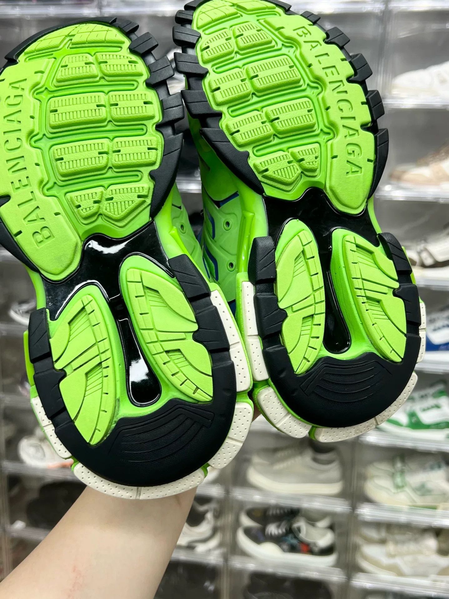 Balenciaga Balenciaga Green Lowtop Sneakers us_8 Women Size US 8 / IT 38 - 9 Thumbnail