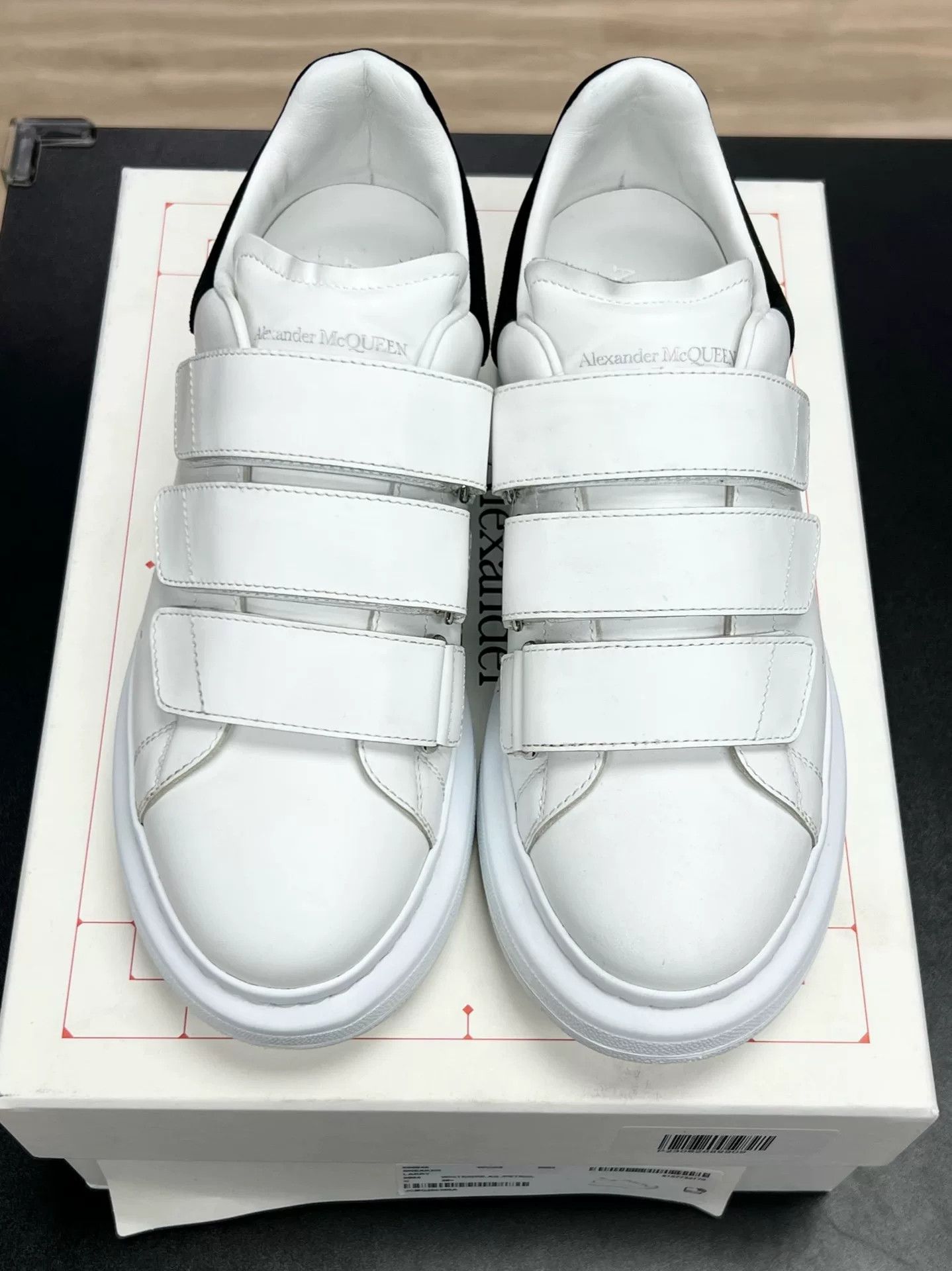 Alexander McQueen Alexander McQueen Black Lowtop Sneakers us_8-5 Women Size US 8.5 / IT 38.5 - 3 Thumbnail
