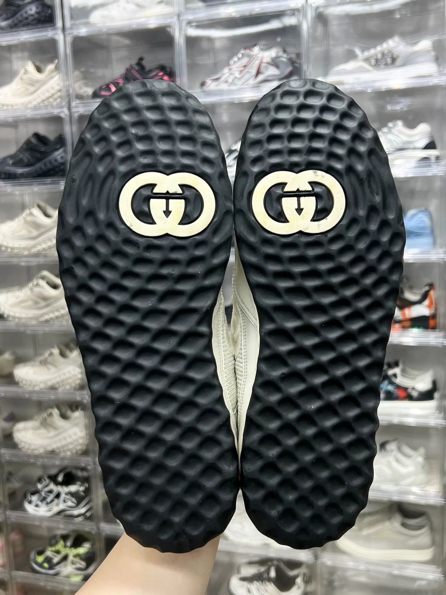 Gucci Gucci Distressed Black Lowtop Sneakers 9.5 Men Size US 9.5 / EU 42-43 - 8 Thumbnail