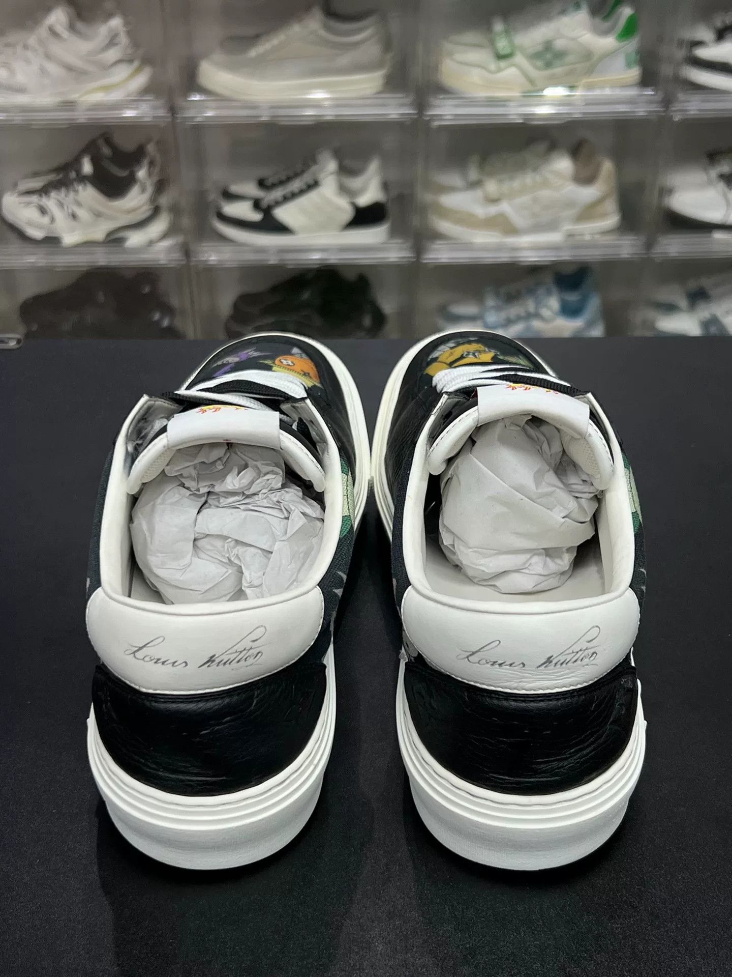 Louis Vuitton Louis Vuitton Printed Black Lowtop Sneakers 10 Men Size US 10 / EU 43 - 7 Thumbnail