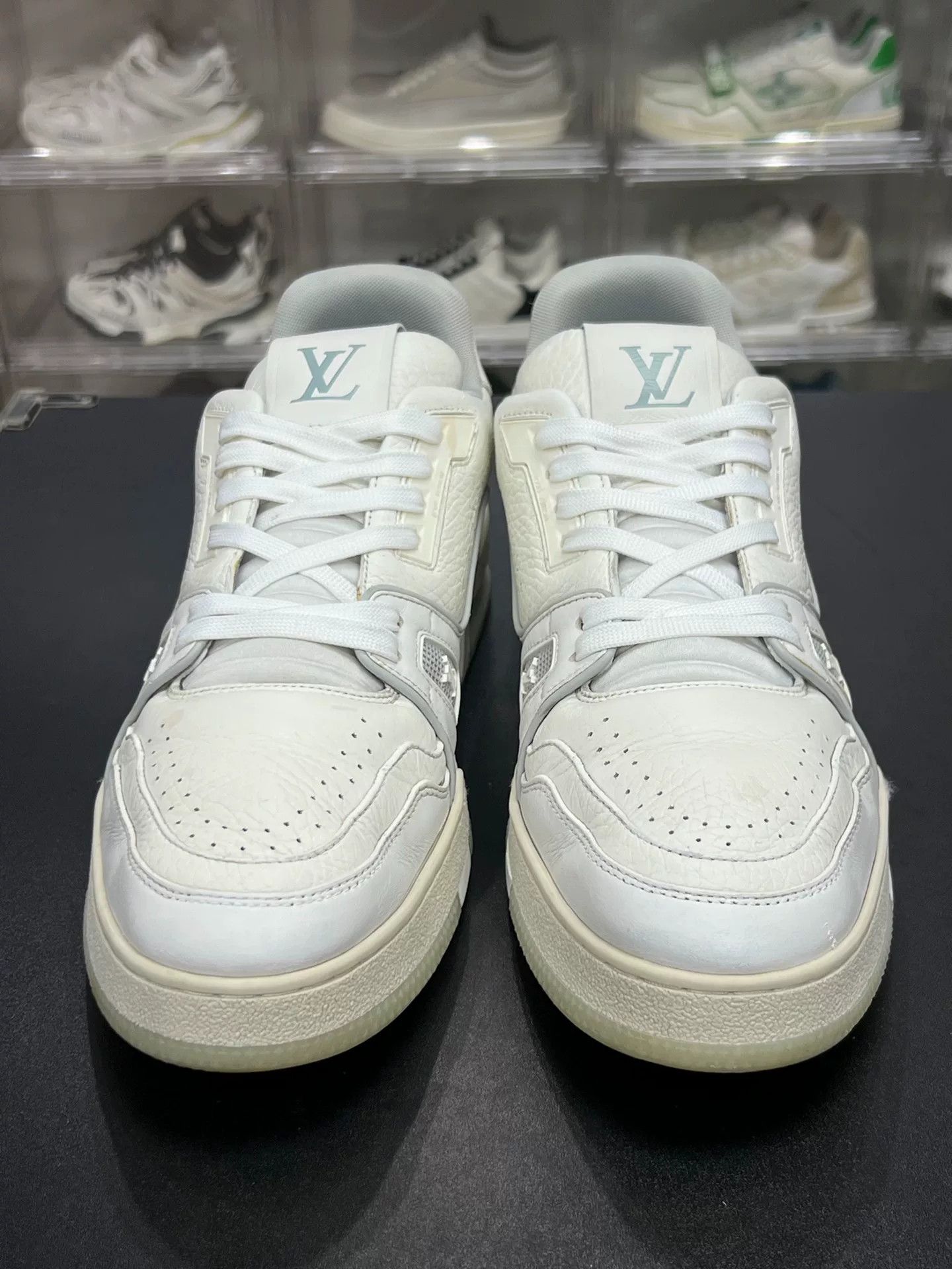 Louis Vuitton Louis Vuitton Training White Lowtop Sneakers 9 Men Size US 9 / EU 42 - 2 Thumbnail