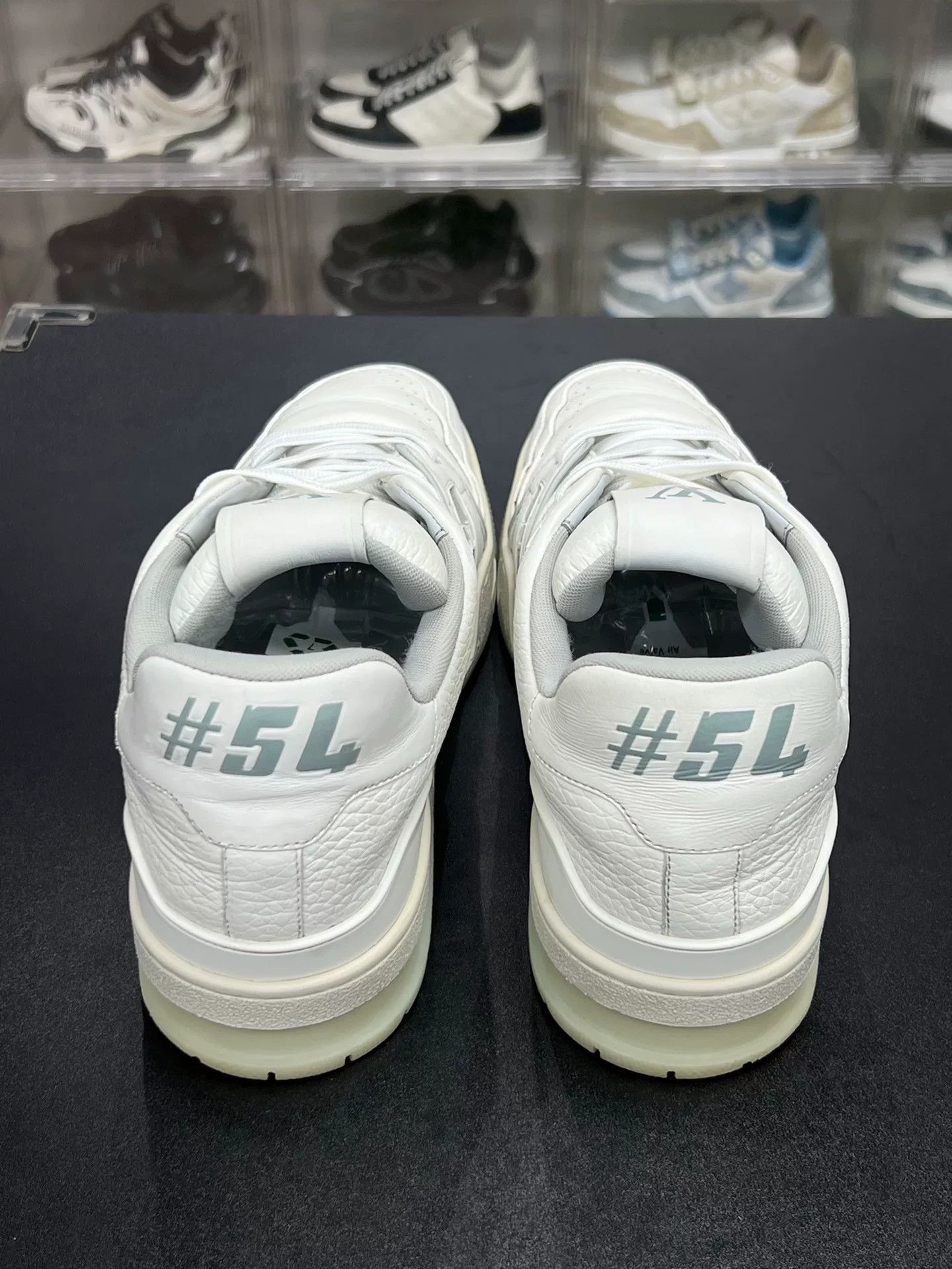 Louis Vuitton Louis Vuitton Training White Lowtop Sneakers 9 Men Size US 9 / EU 42 - 7 Thumbnail
