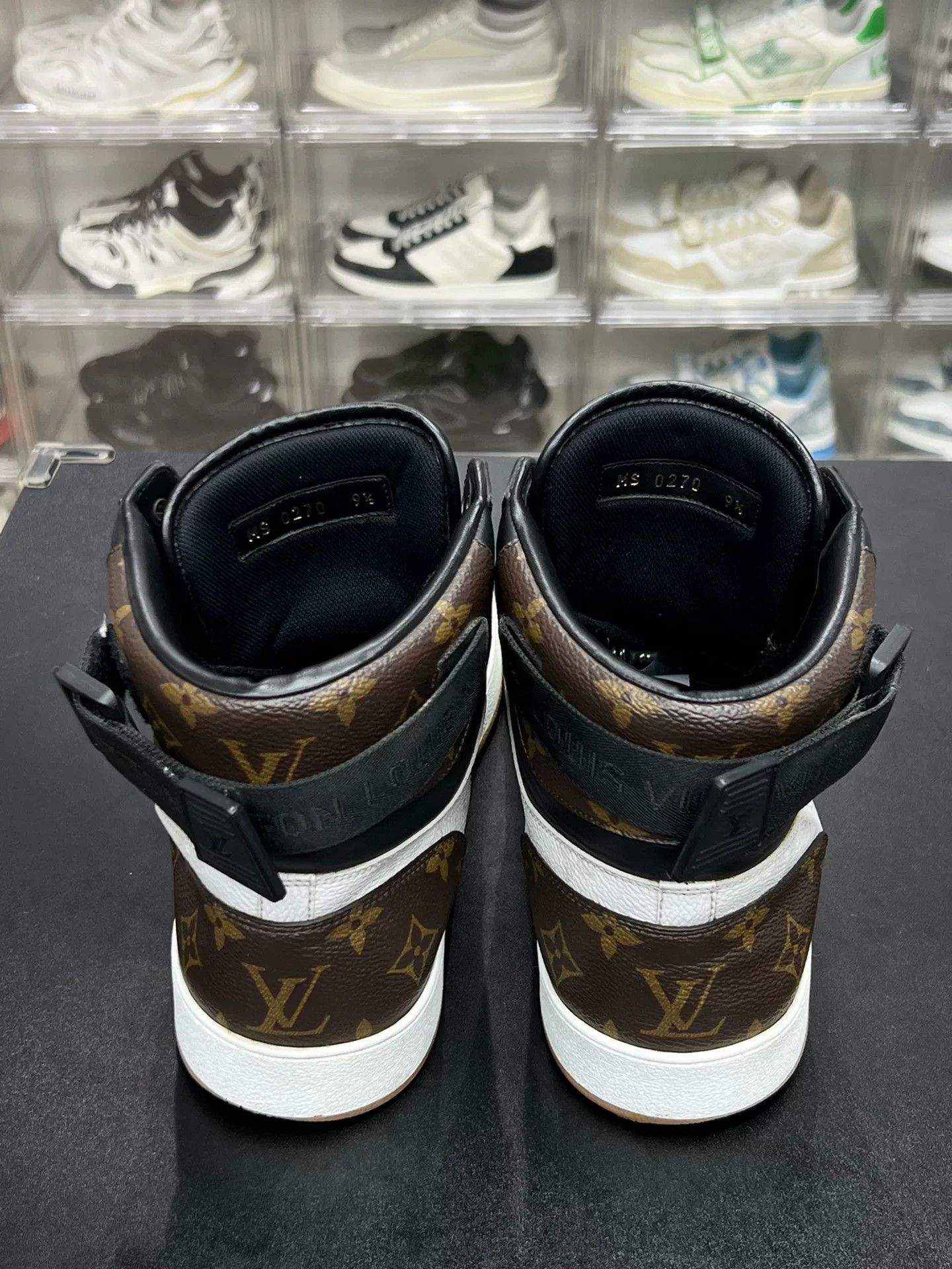 Louis Vuitton Louis Vuitton Patchwork Hitop Sneakers 10.5 Men Size US 10.5 / EU 43-44 - 7 Thumbnail